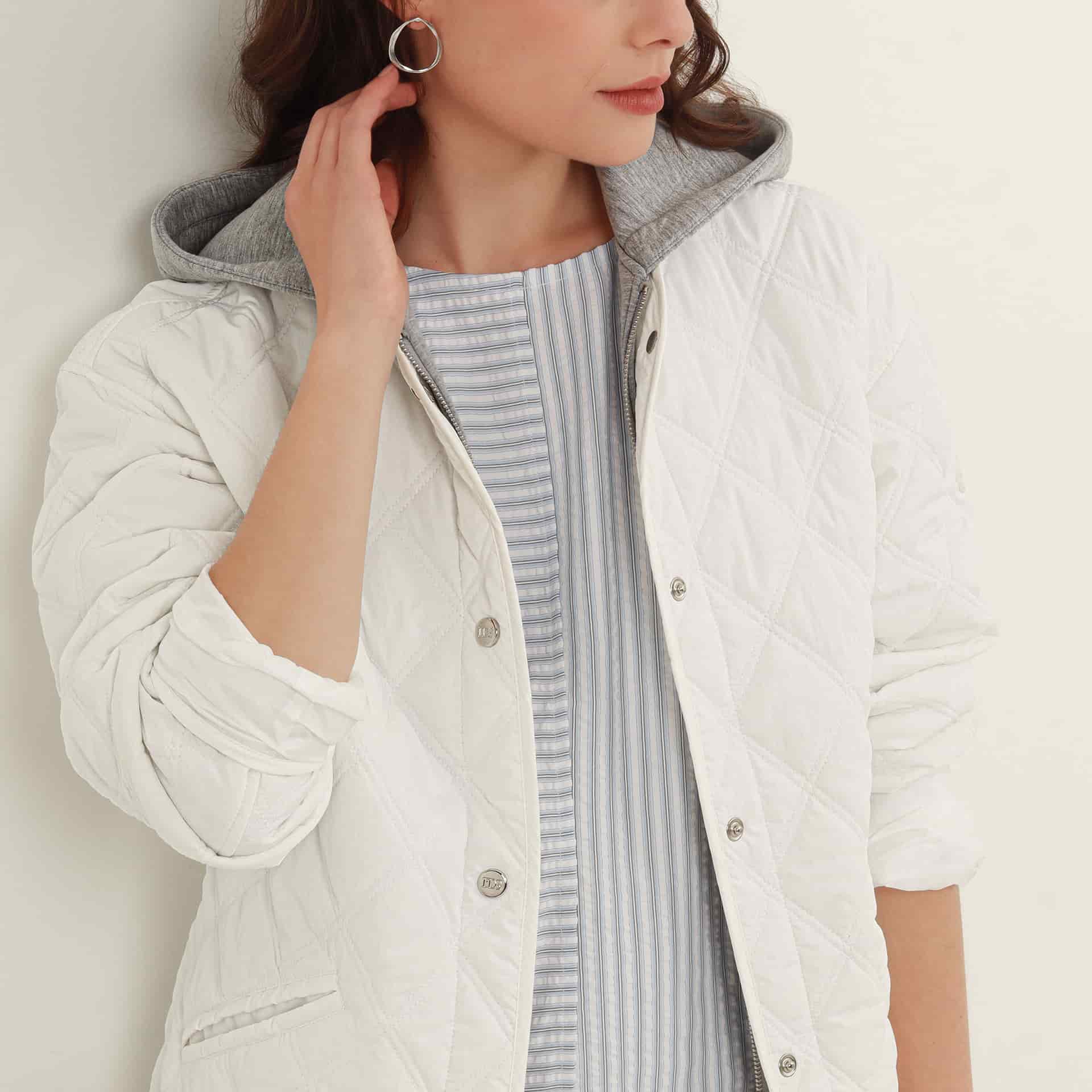 Chaqueta acolchada cuello redondo con capucha y pieza separable - miniatura 7