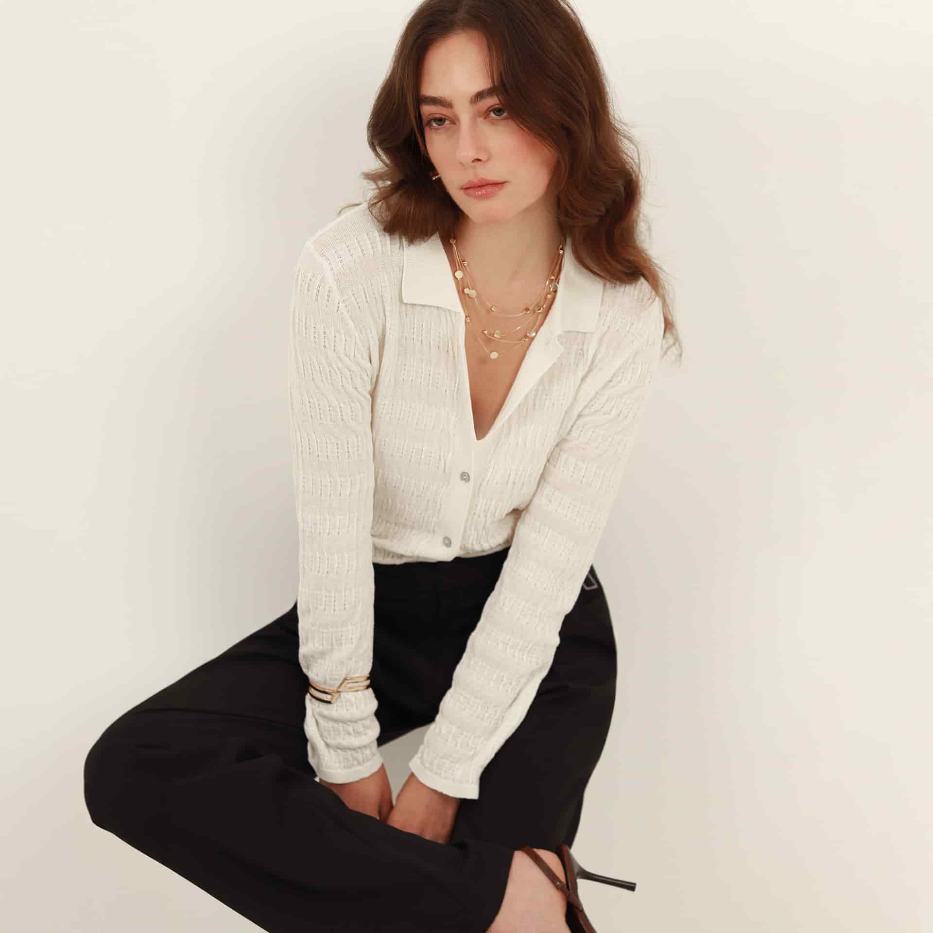 Sweater cárdigan corto cuello camisero con textura - miniatura 3
