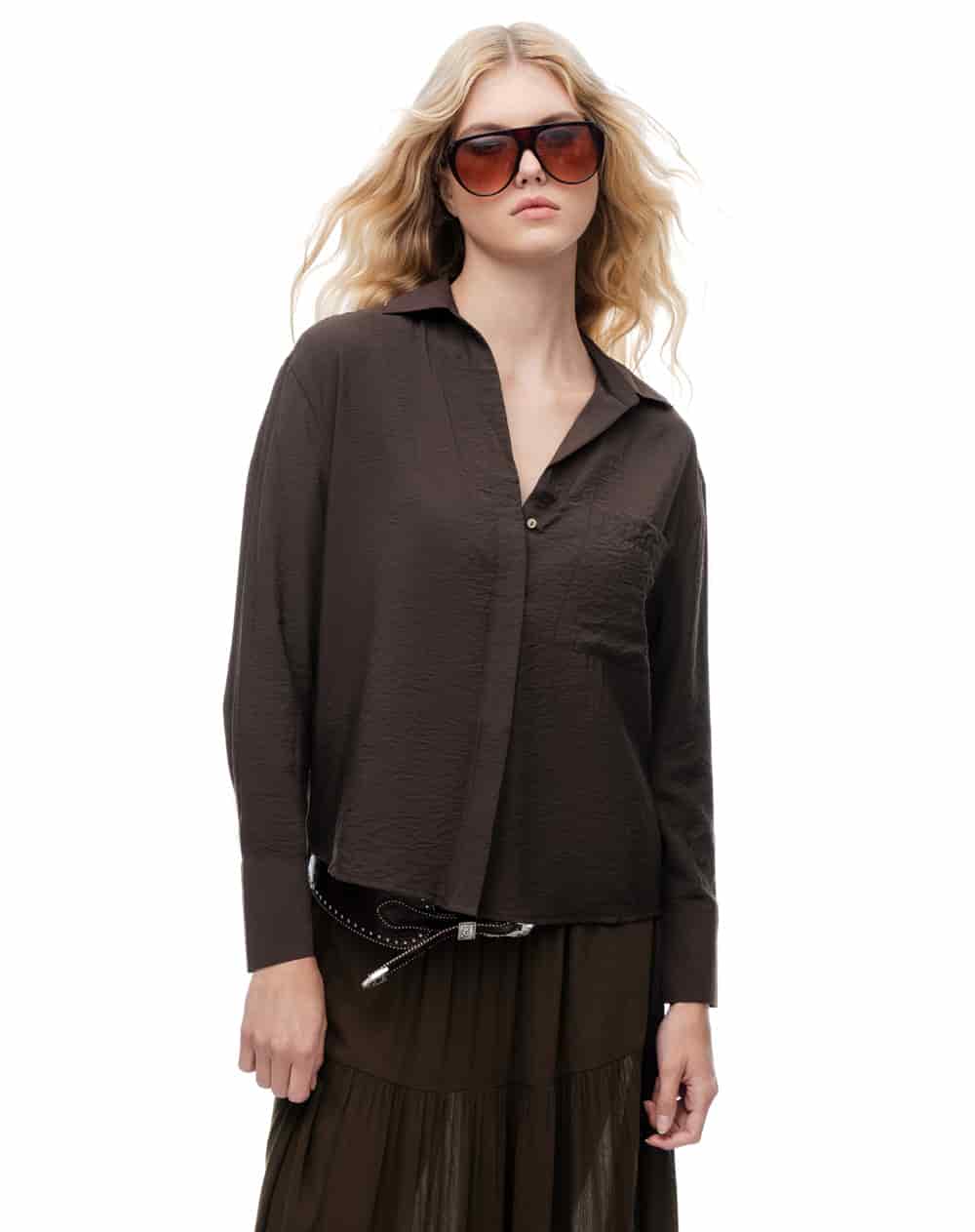 Camisa regular manga larga chocolate mujer - miniatura 3