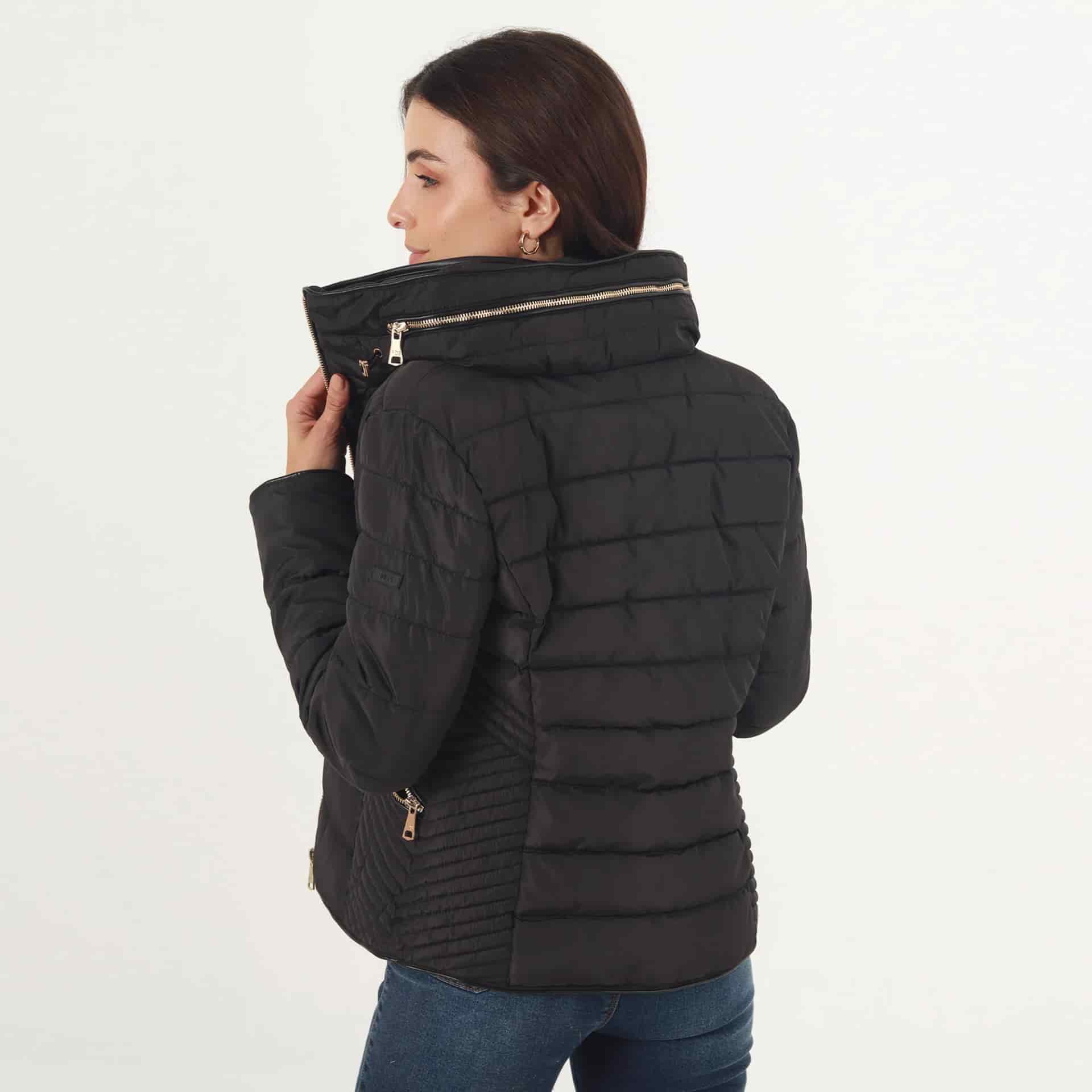 Chaqueta acolchada cuello alto con capucha interna - miniatura 5