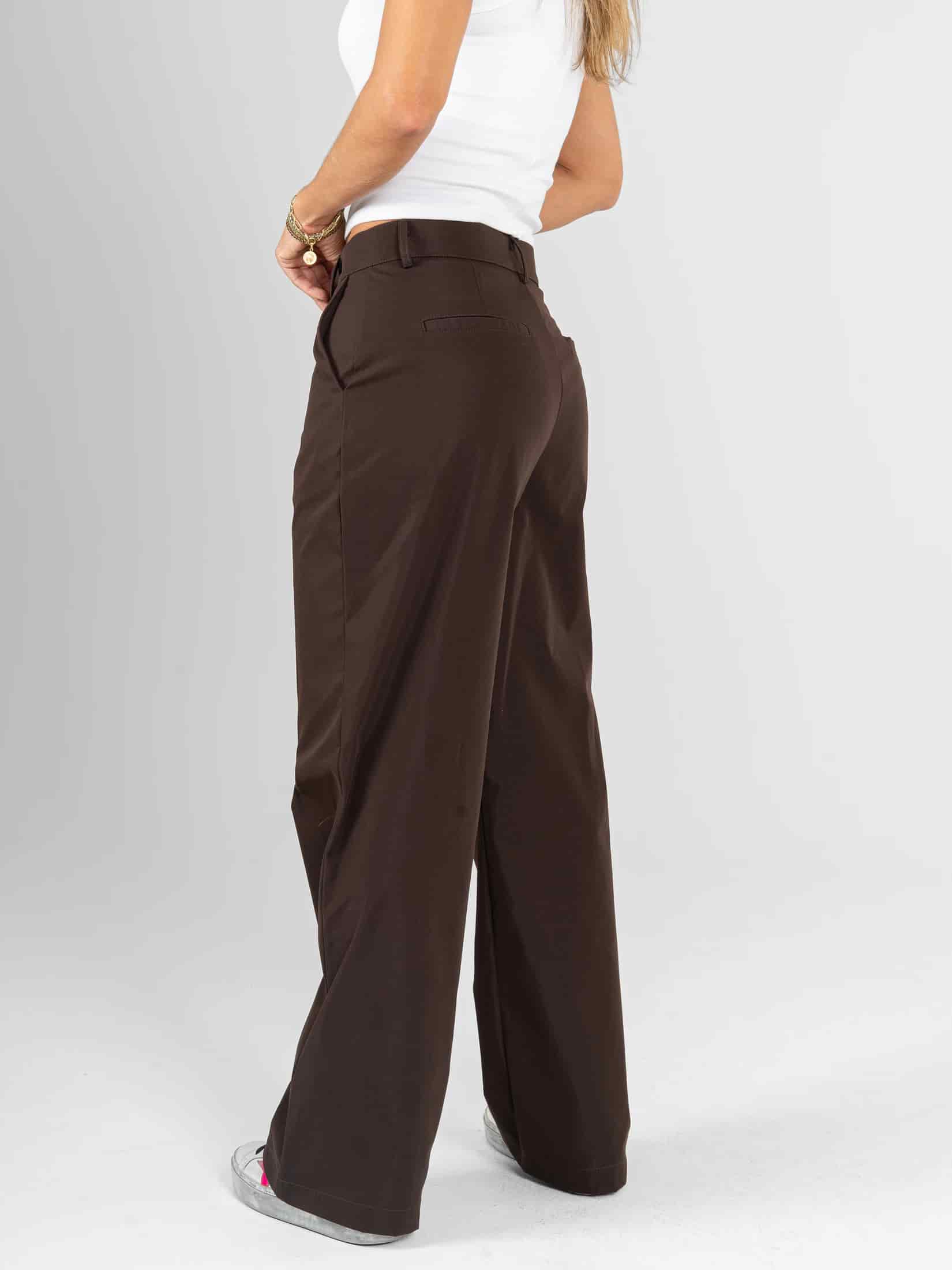 Ref: 0620627 Pantalón mom flare, rígido, sin prenses, tono café, tejido plano liviano, tiro alto - miniatura 3