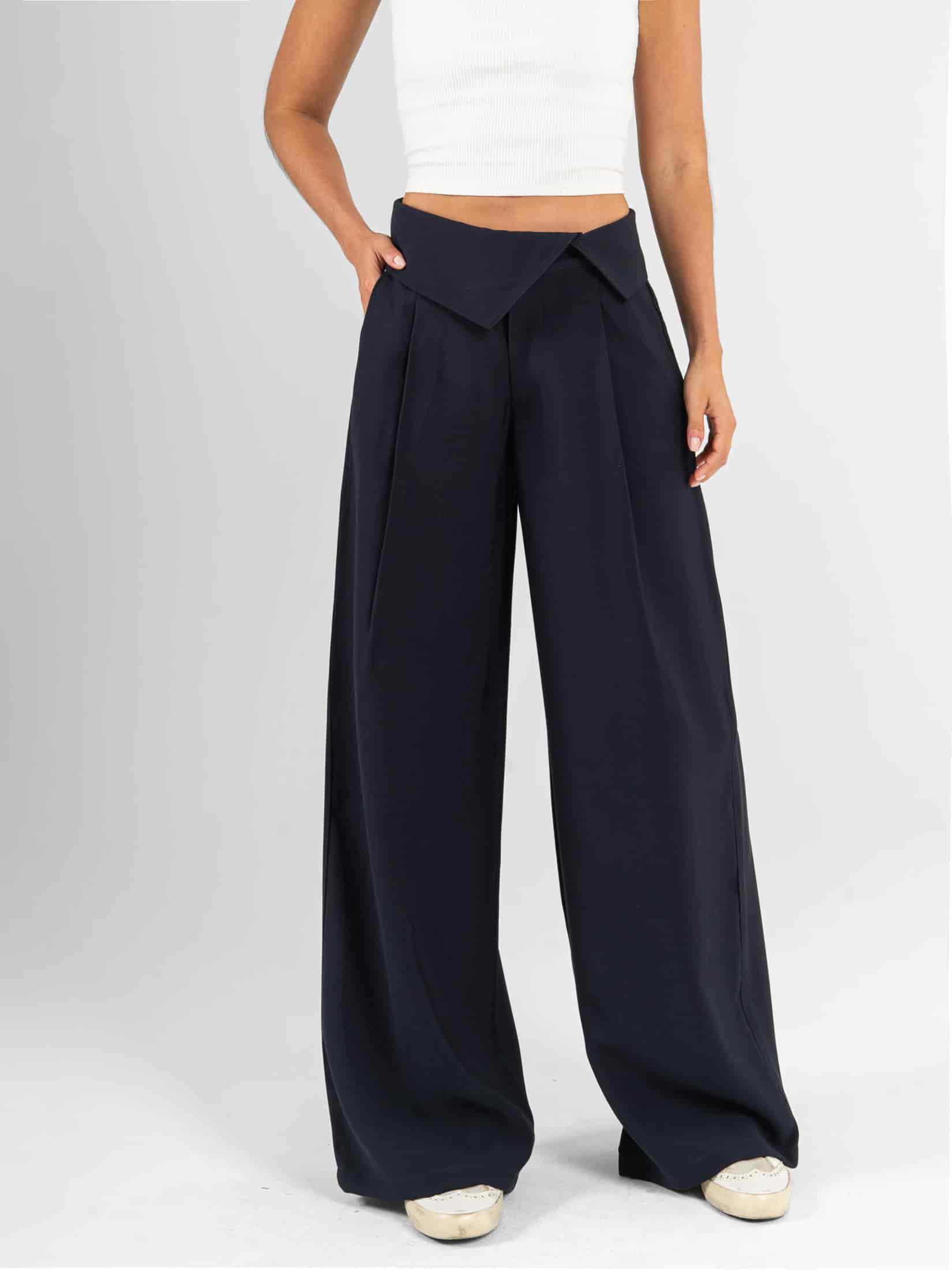 Ref: 0620556 Pantalón mom flare, prense, detalle pretina, tono azul - miniatura 1