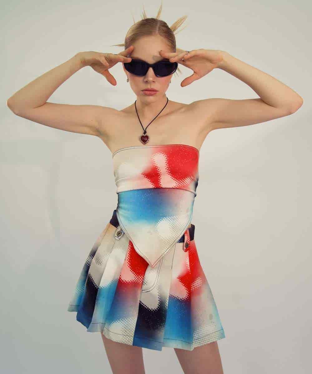 Pleated Mini Skirt in Graffiti - miniatura 2
