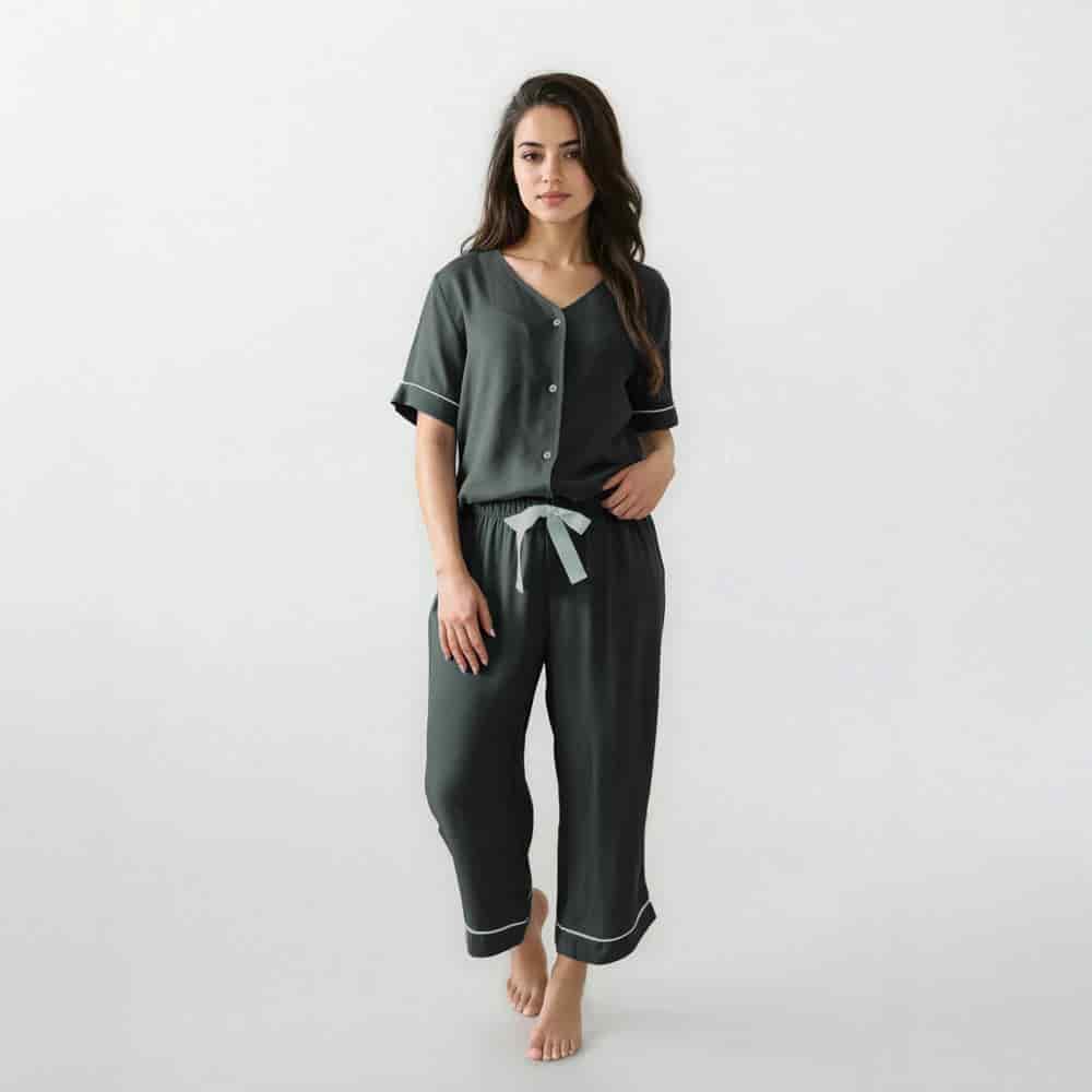 Conjunto Pijama Capri Verde Militar - miniatura 1
