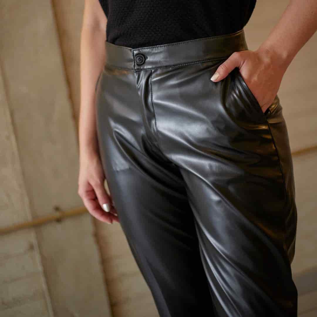Pantalón Cuerina Negro - miniatura 4