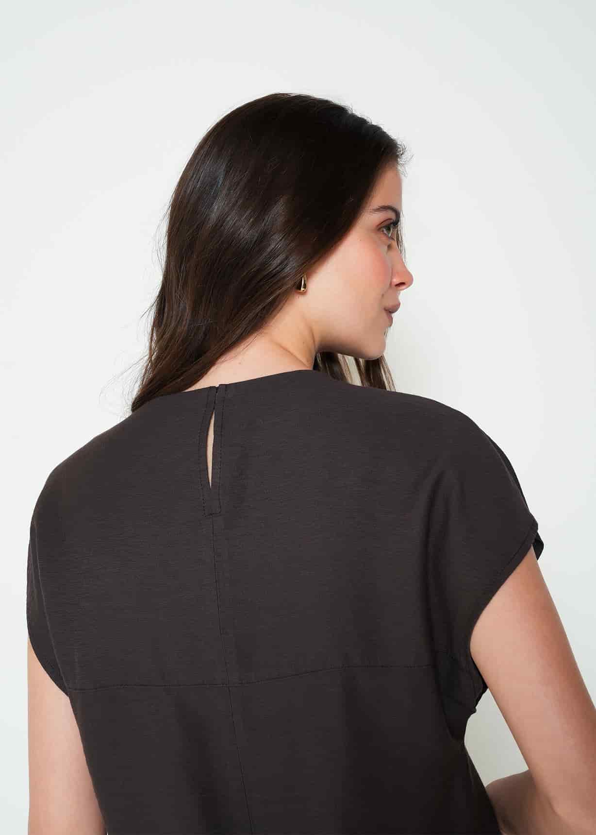 Camisa con recogido en hombro - miniatura 4