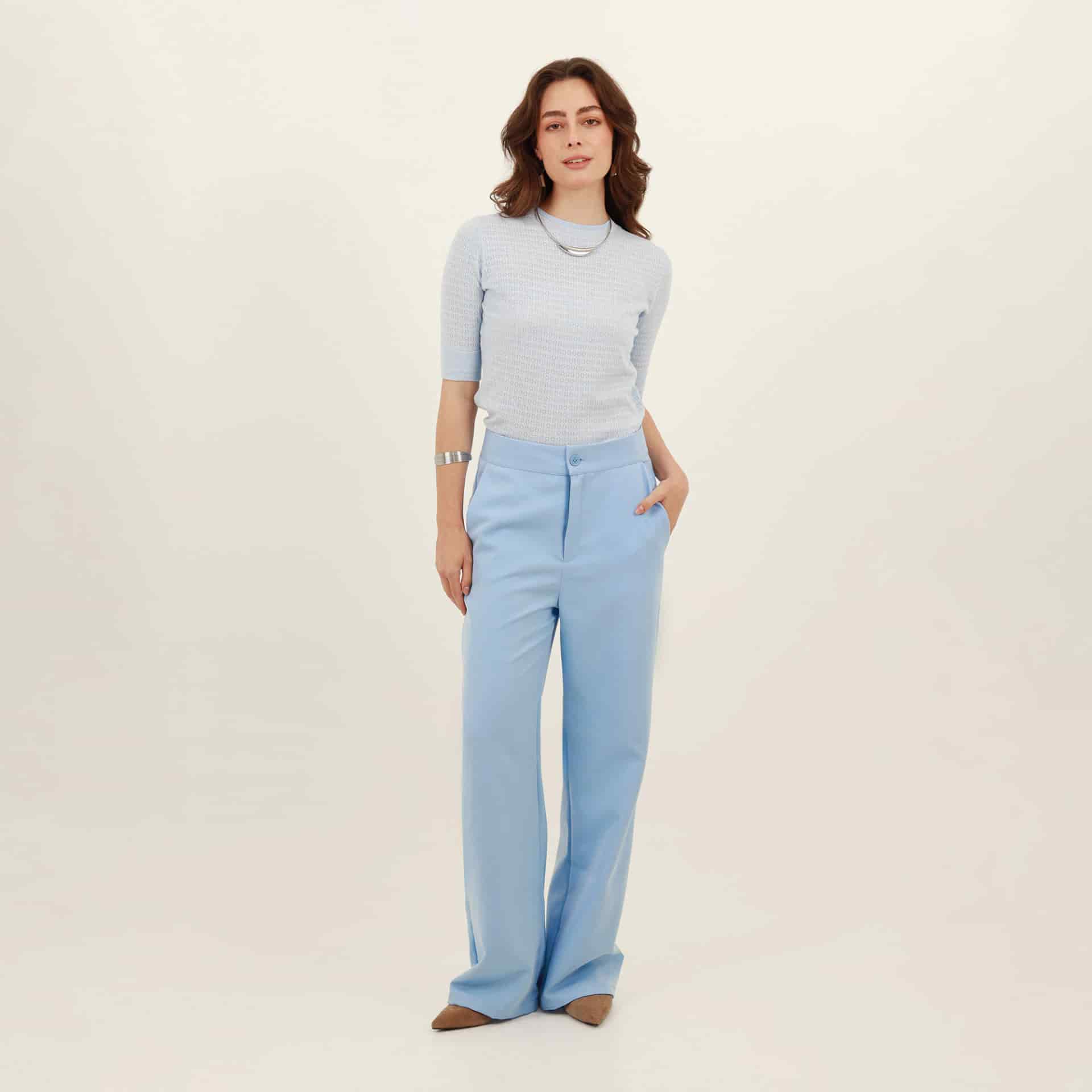 Pantalón bota recta clasico con bolsillos de ribete - miniatura 4