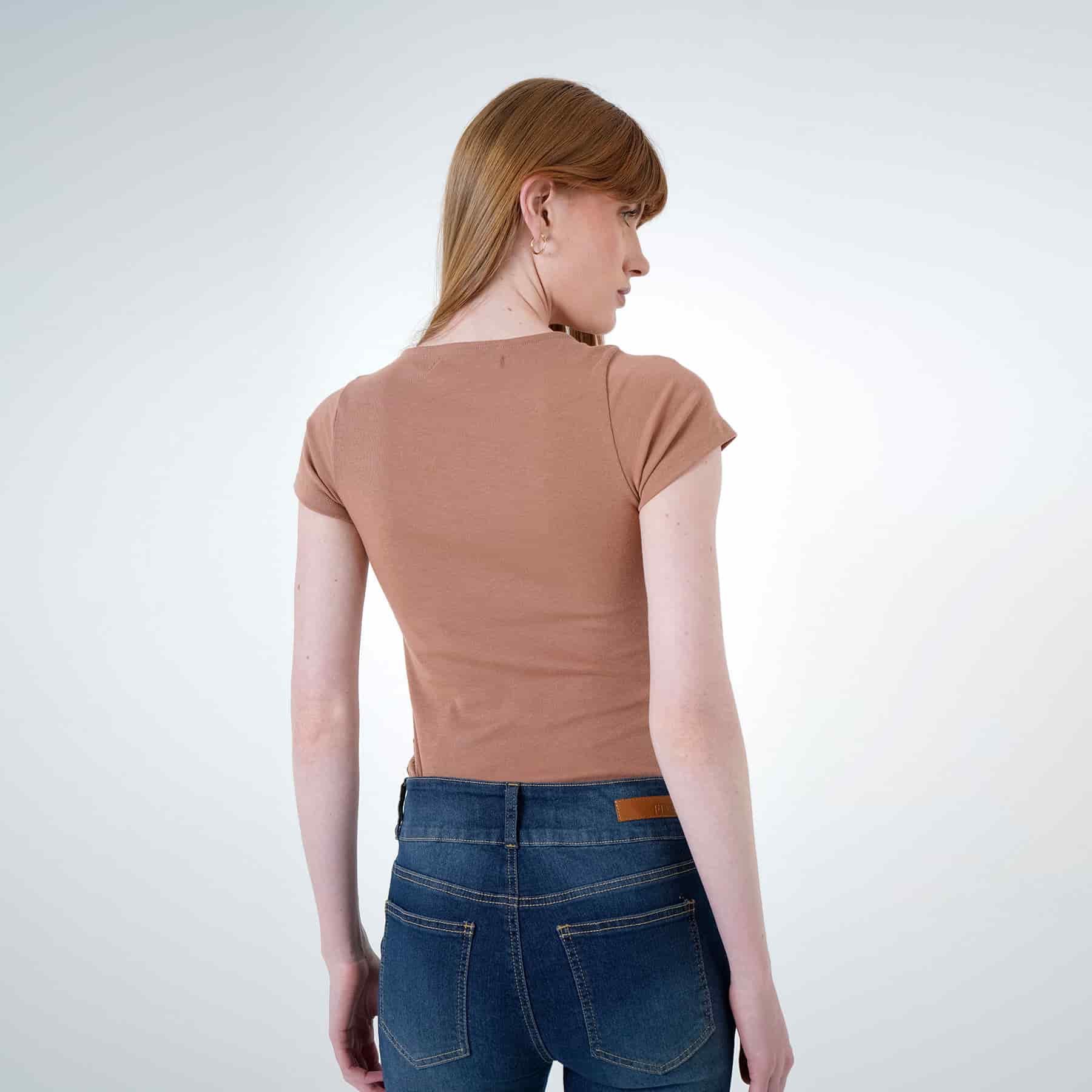 Camiseta escote en U manga corta - miniatura 5