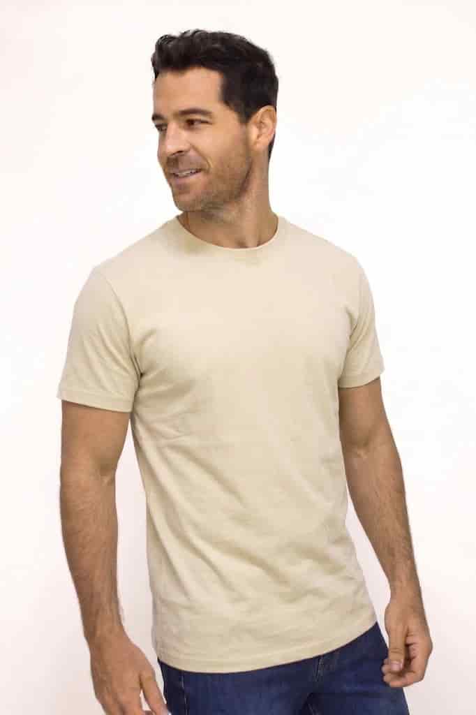 CAMISETA BÁSICA LIVIANA CUELLO REDONDO BEIGE PARA HOMBRE - miniatura 1