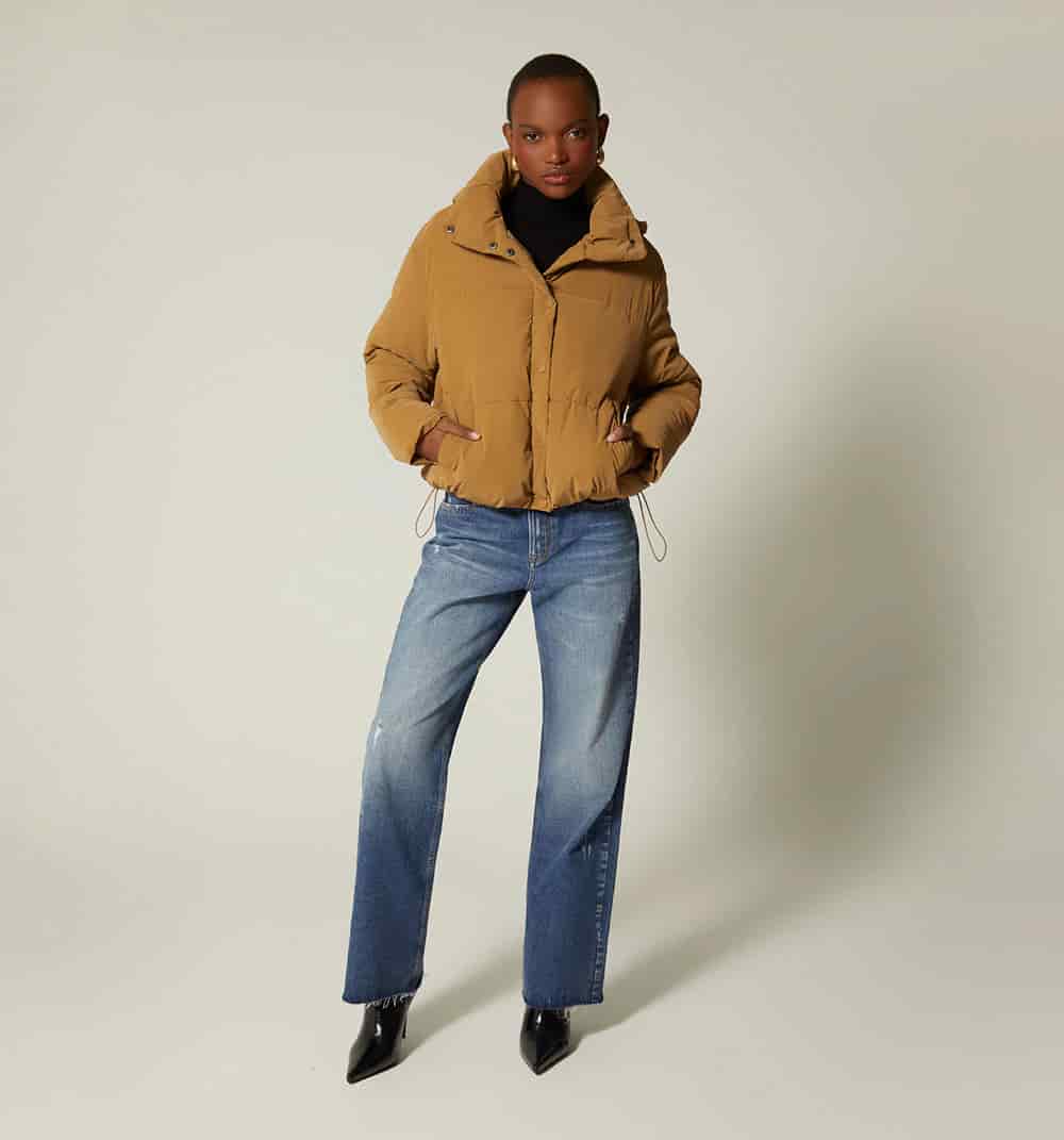 Chaqueta acolchada con capucha - miniatura 11