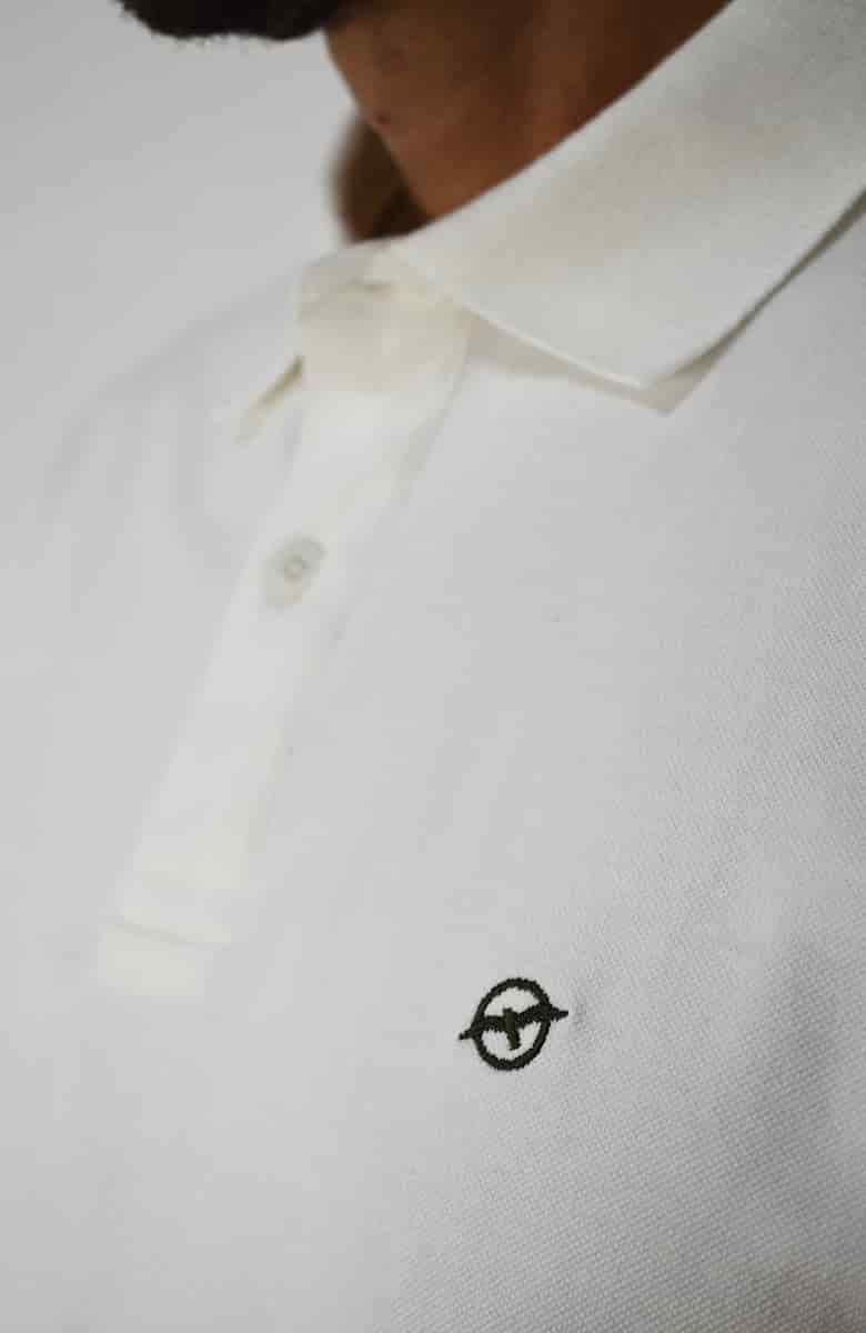 Camiseta tipo Polo Marfil para Hombre - miniatura 2