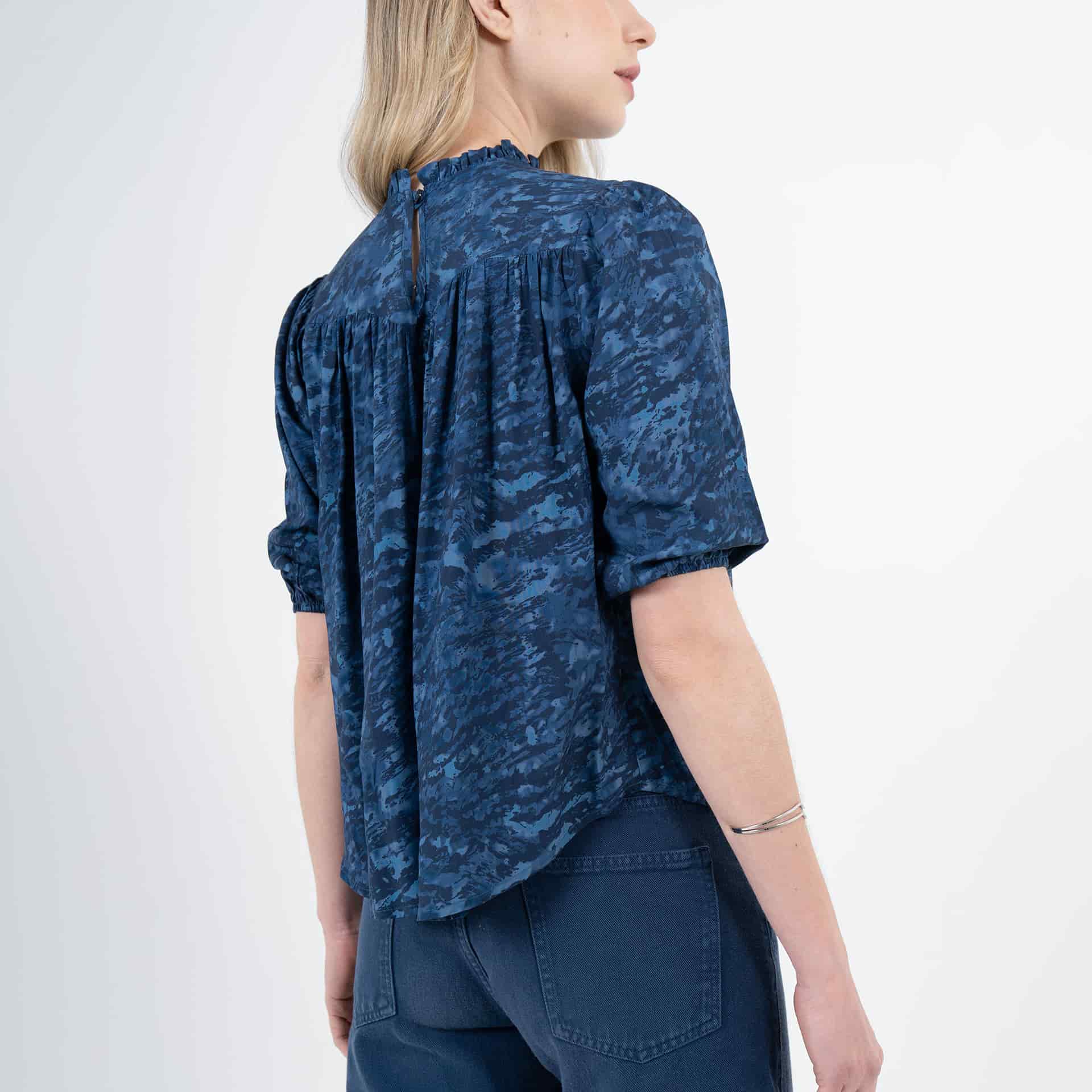 Blusa Cuello Alto Manga Corta - miniatura 5
