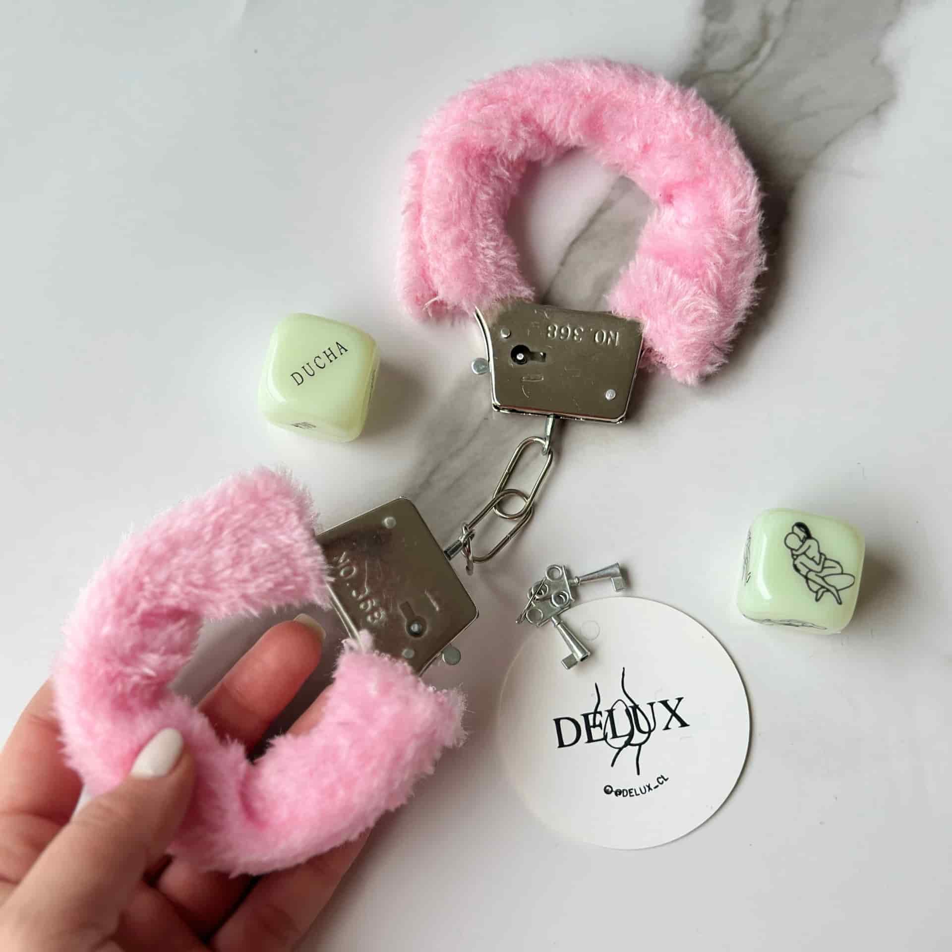 Esposas y dados - miniatura 3