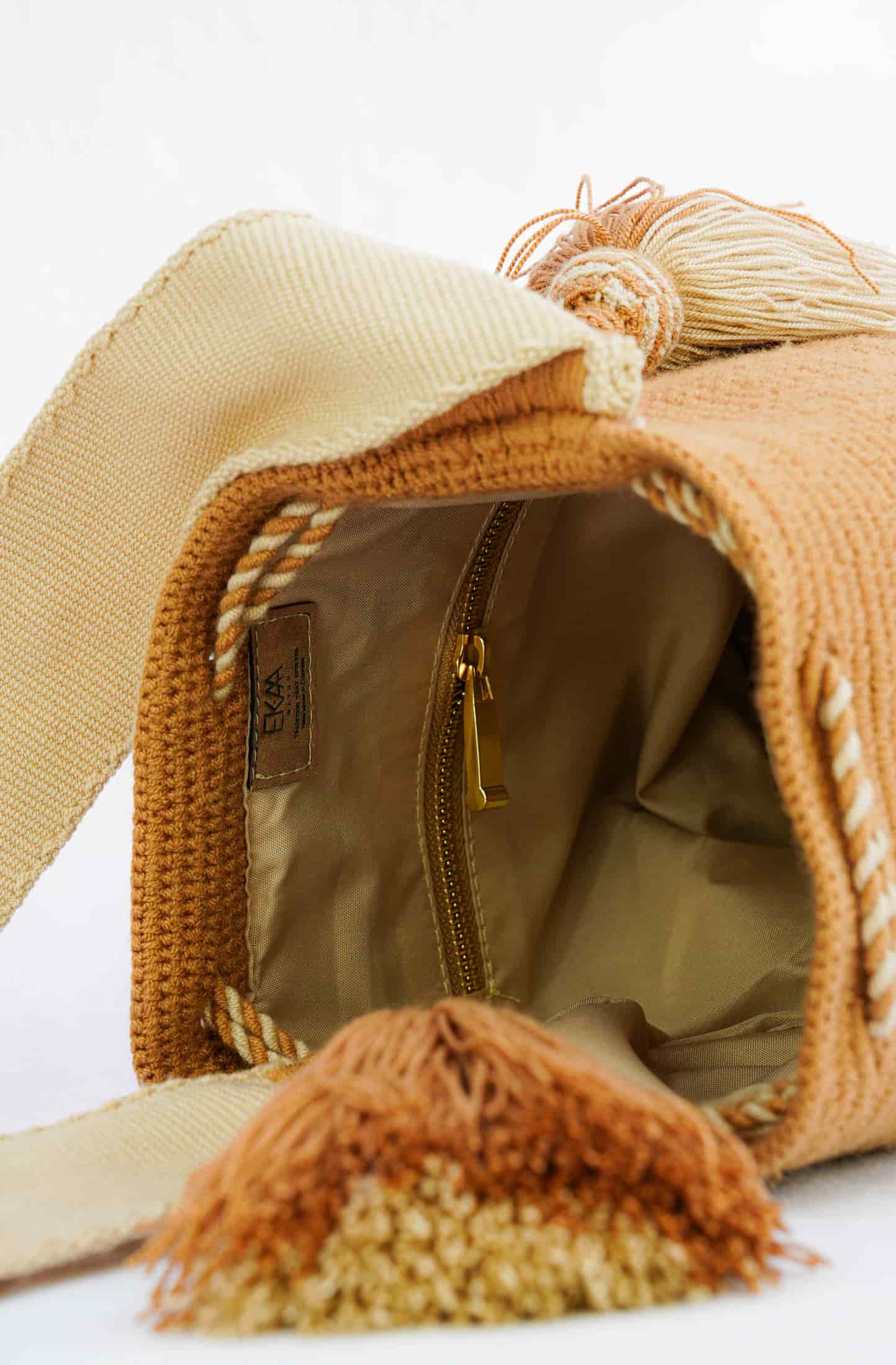Mochila Mediana Unicolor Amistad - miniatura 7