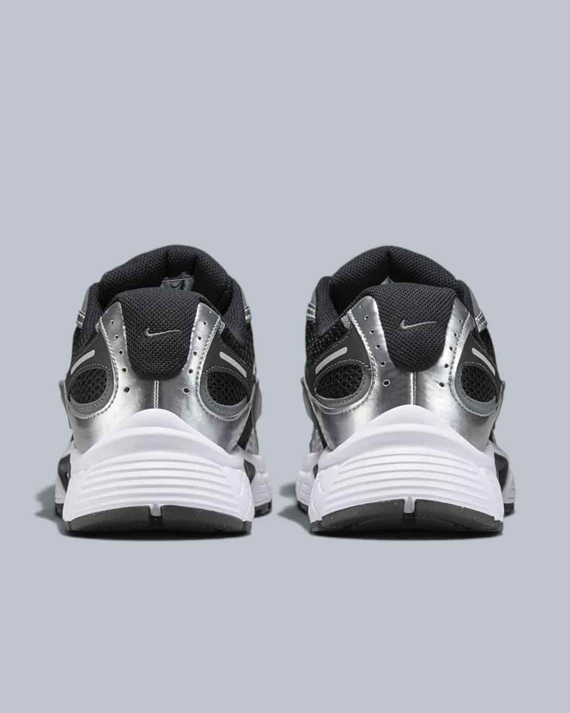TENIS HOMBRE V5 RNR NEGRO/GRIS NIKE - miniatura 4
