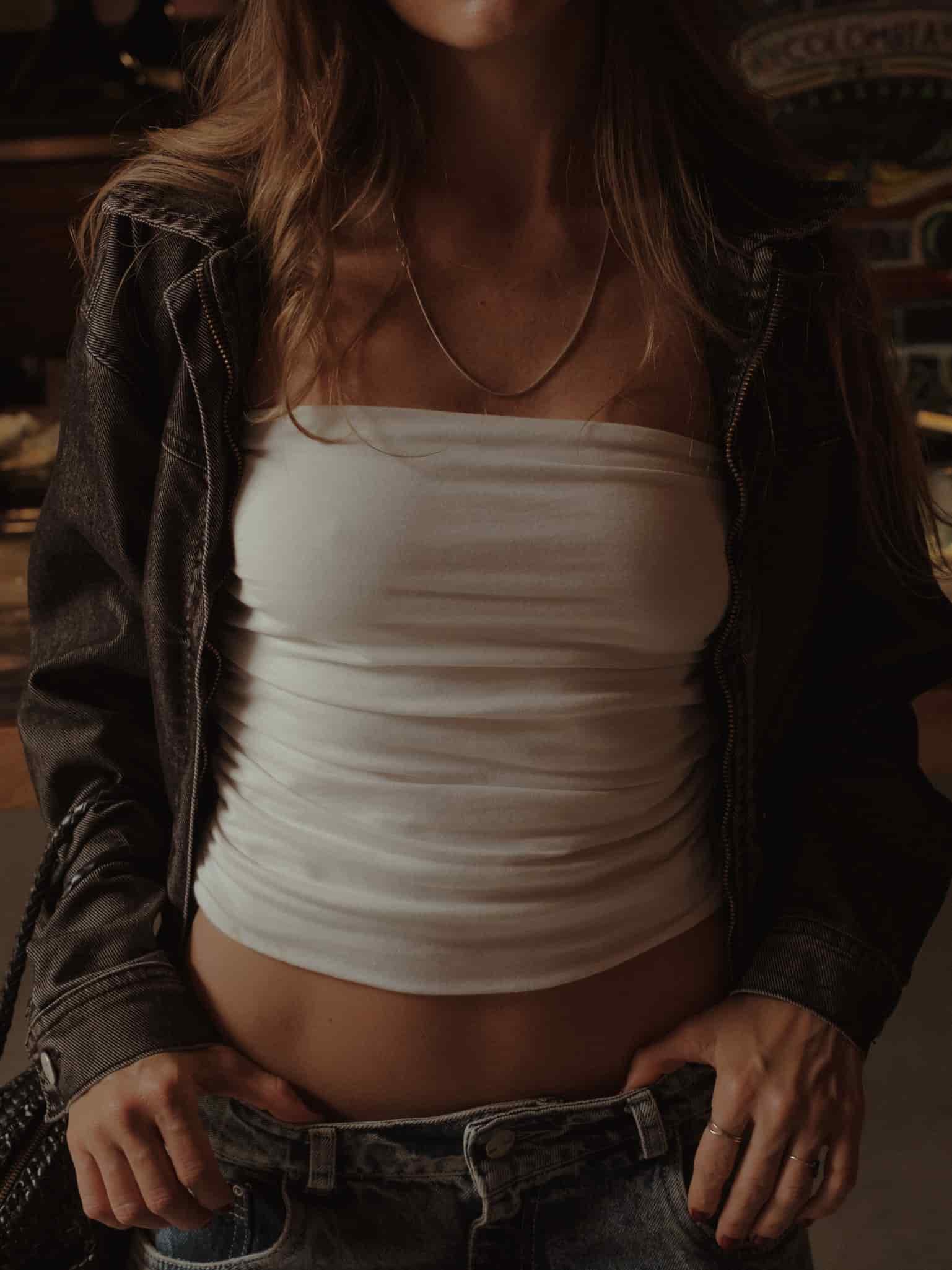 DRAPED STRAPLESS TOP - SOFT WHITE - miniatura 1