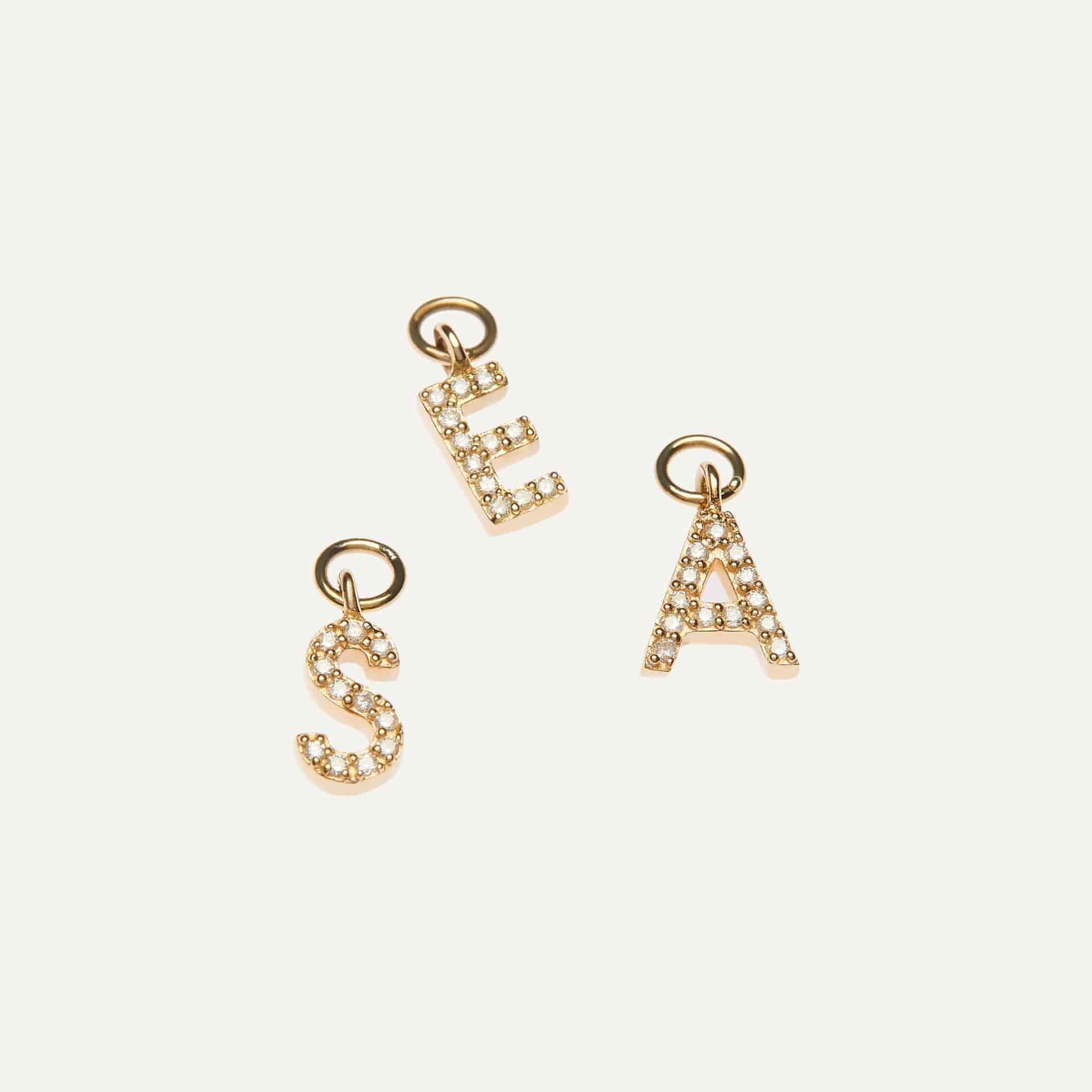 Charms huggies letras diamantes - miniatura 1