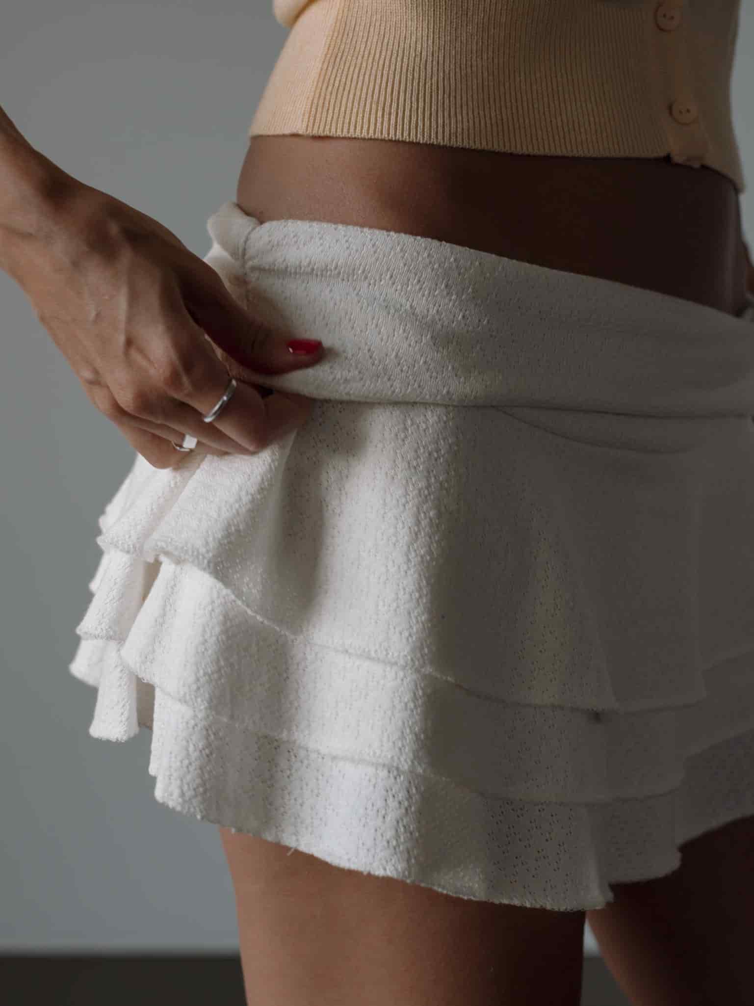RUFFLES MINI SKIRT - SOFT WHITE - miniatura 6