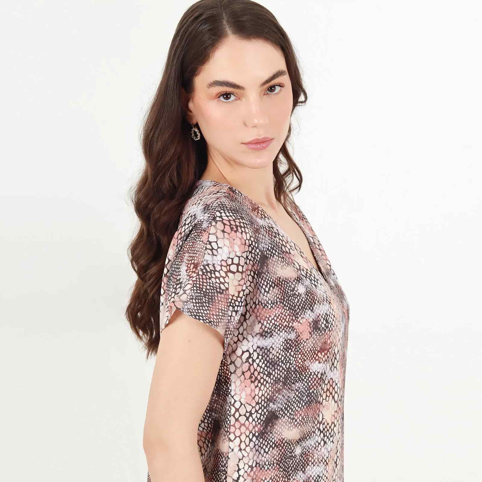 Blusa Cuello V Manga Corta - miniatura 48