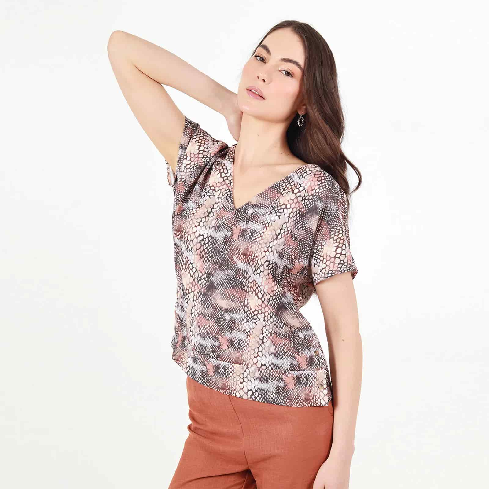 Blusa Cuello V Manga Corta - miniatura 43