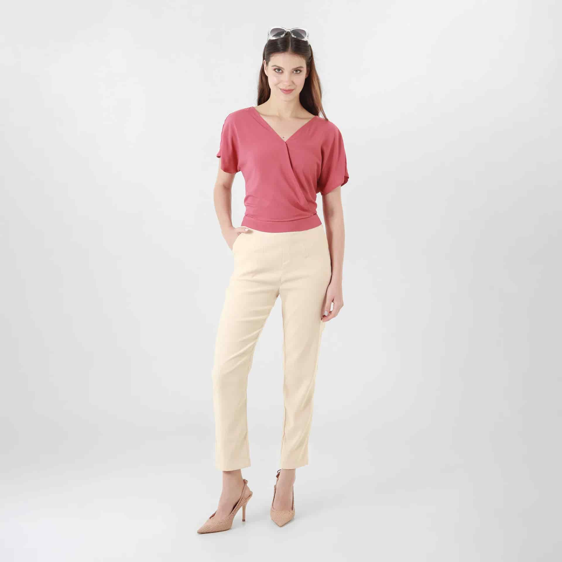 Blusa Cuello  En V Manga Corta - miniatura 4
