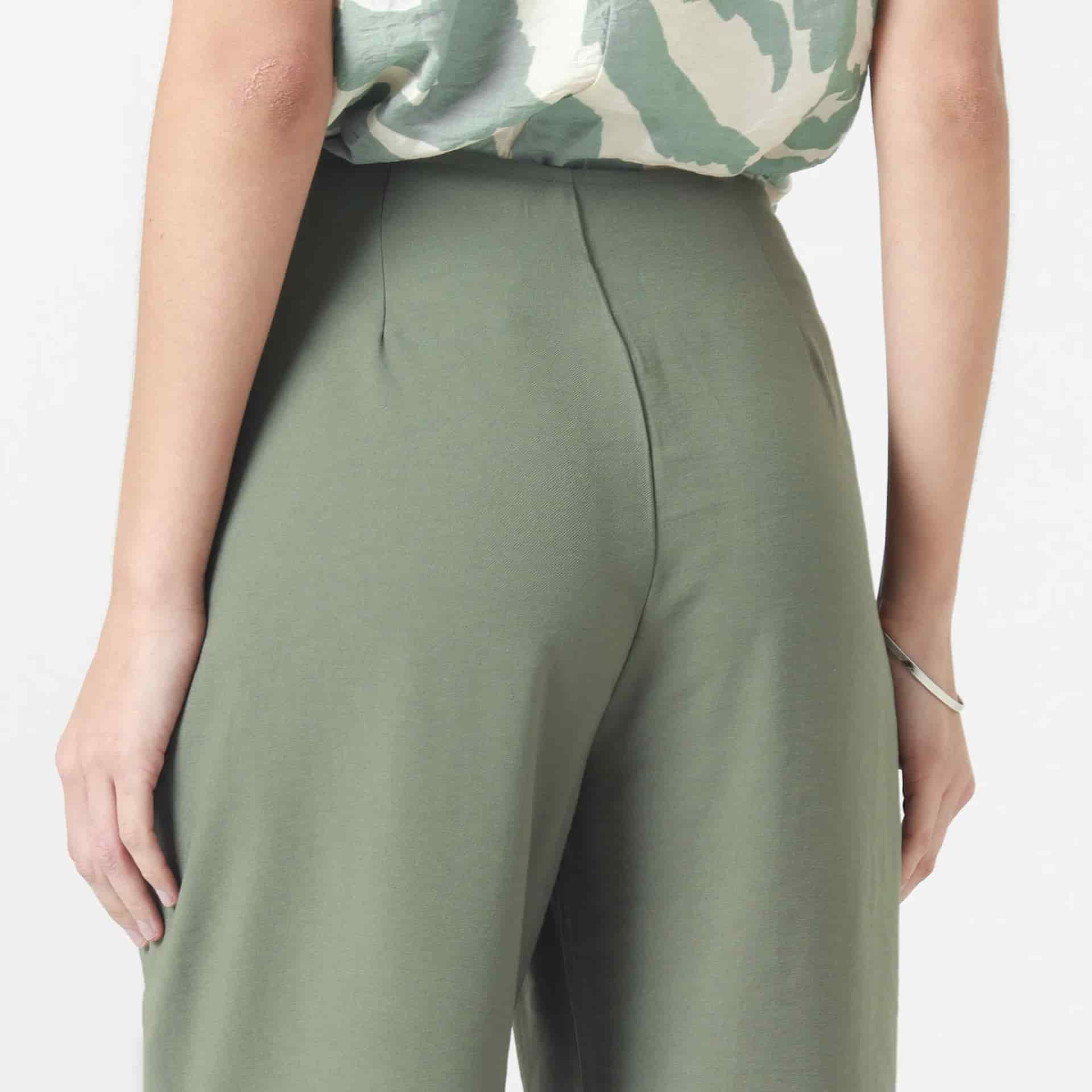 Pantalon Tiro Medio Bota Flare - miniatura 2