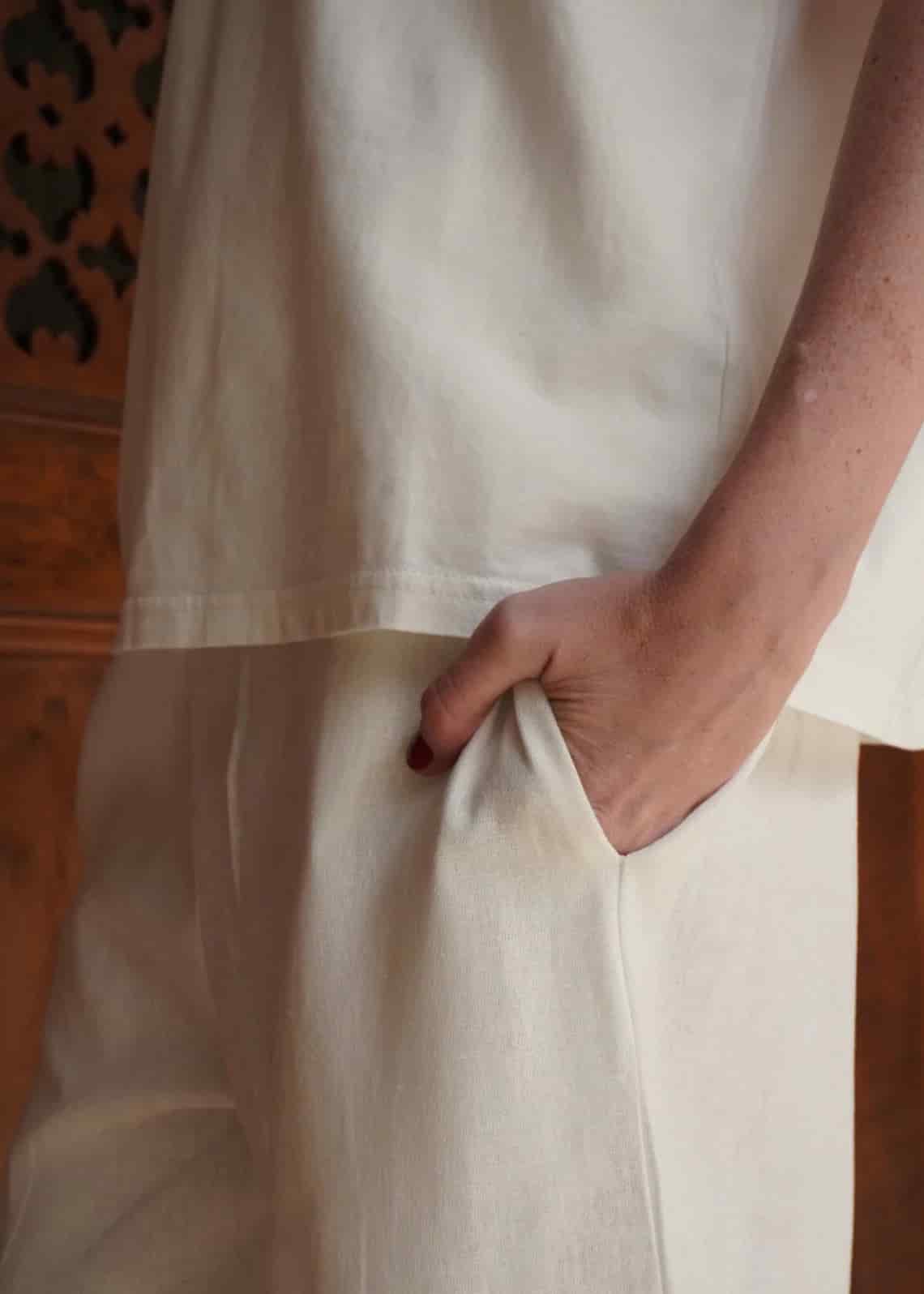Camiseta Básica Blanca - miniatura 2