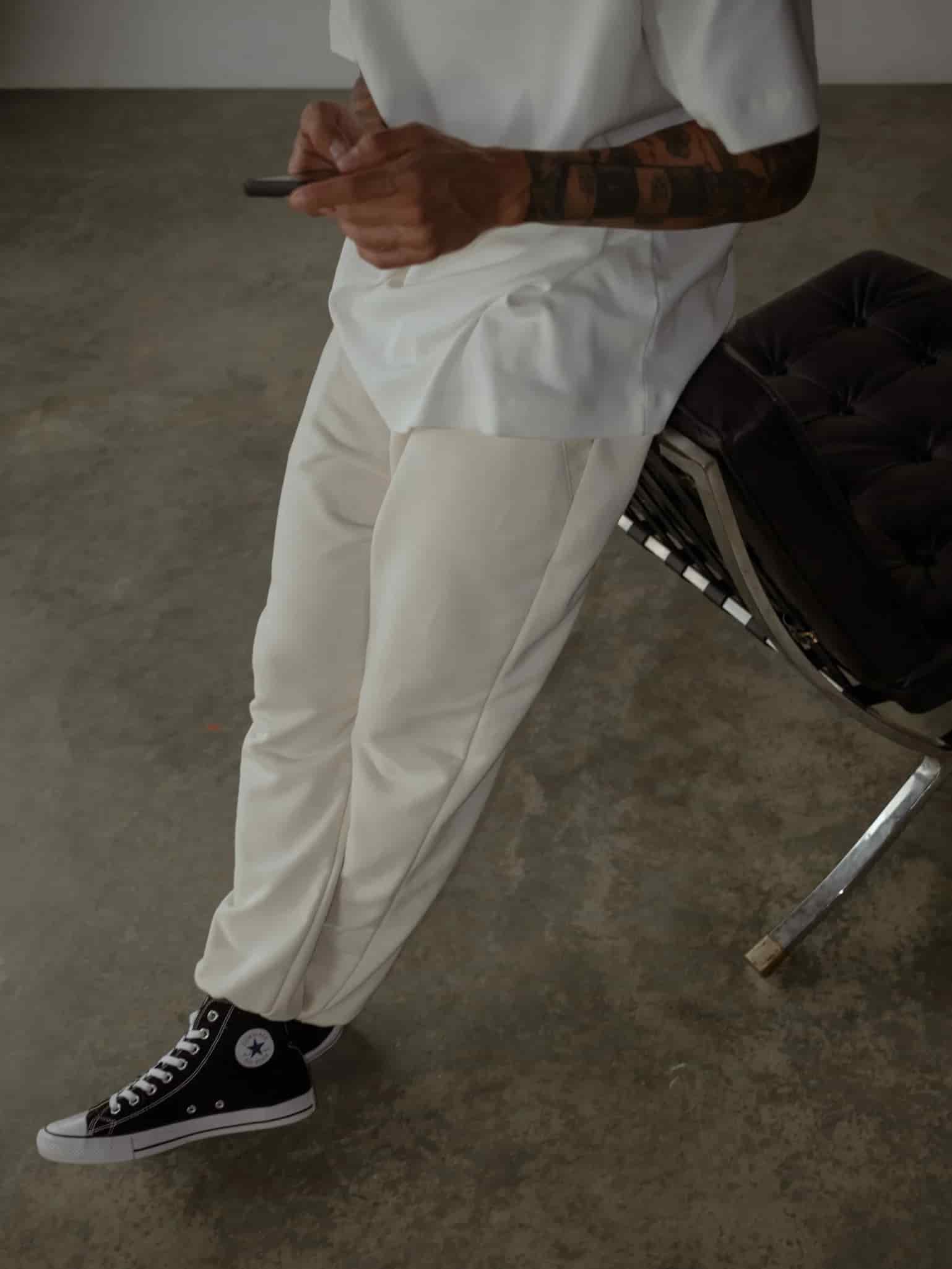 MEN MINIMAL JOGGER - CREAMY - miniatura 8