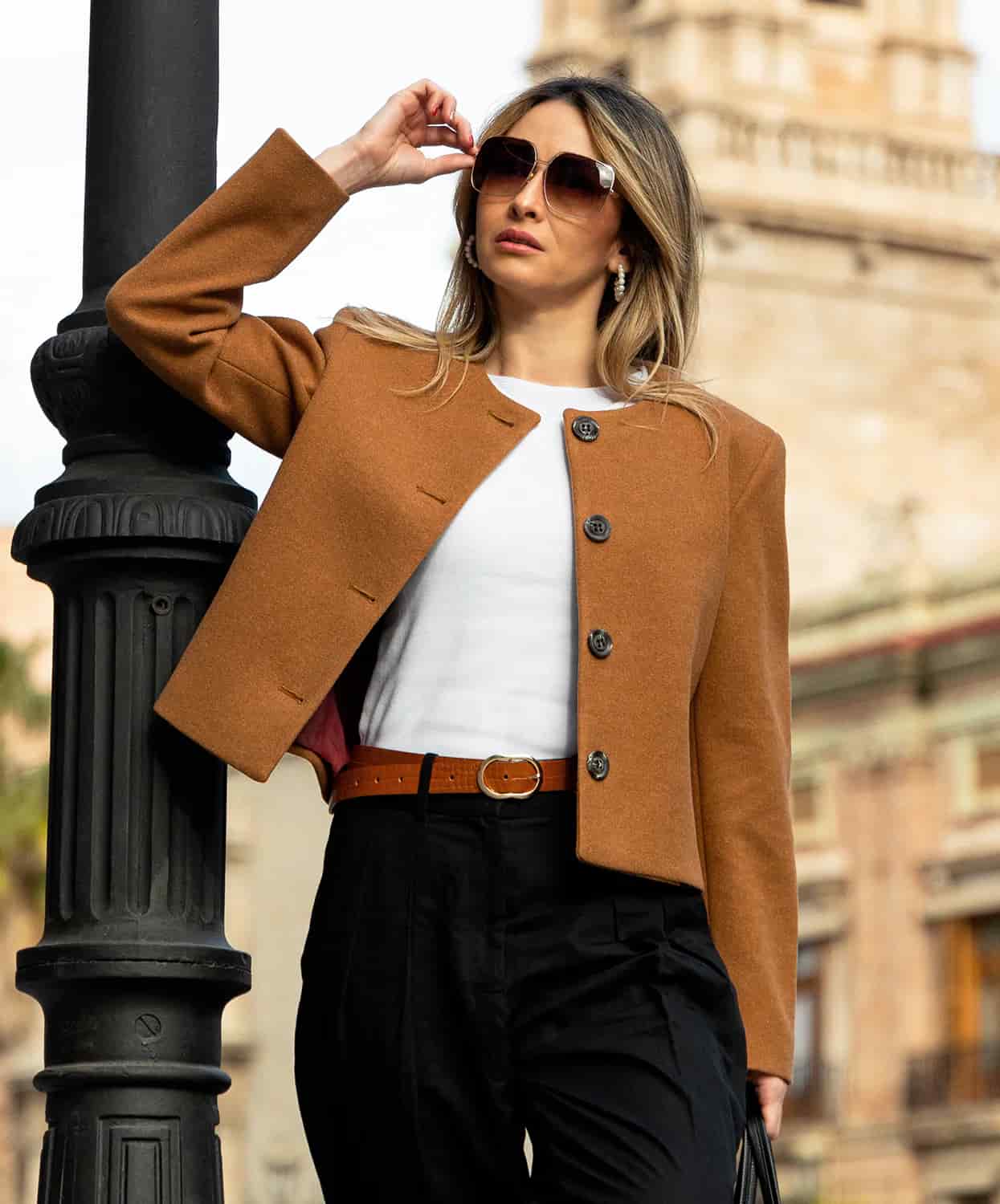 Chaqueta Cropped en Paño Camel Chicago - miniatura 2