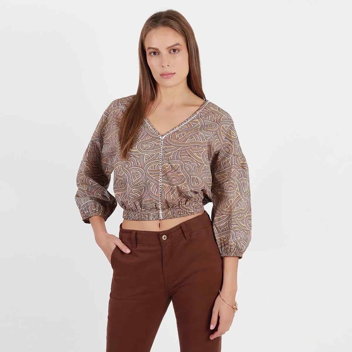 Blusa cuello V manga 3cuartos - miniatura 29