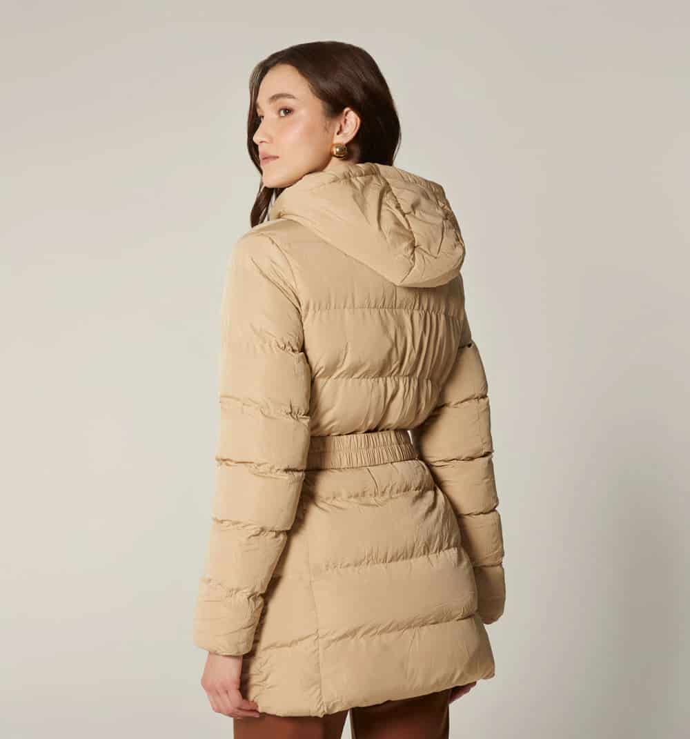 Chaqueta acolchada con cinturon - miniatura 4