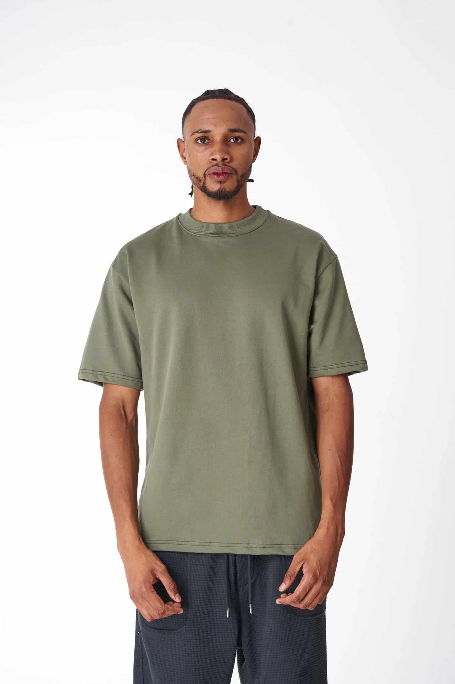 CAMISETA 300 GRAMOS 100% ALGODÓN VERDE MILITAR - miniatura 1