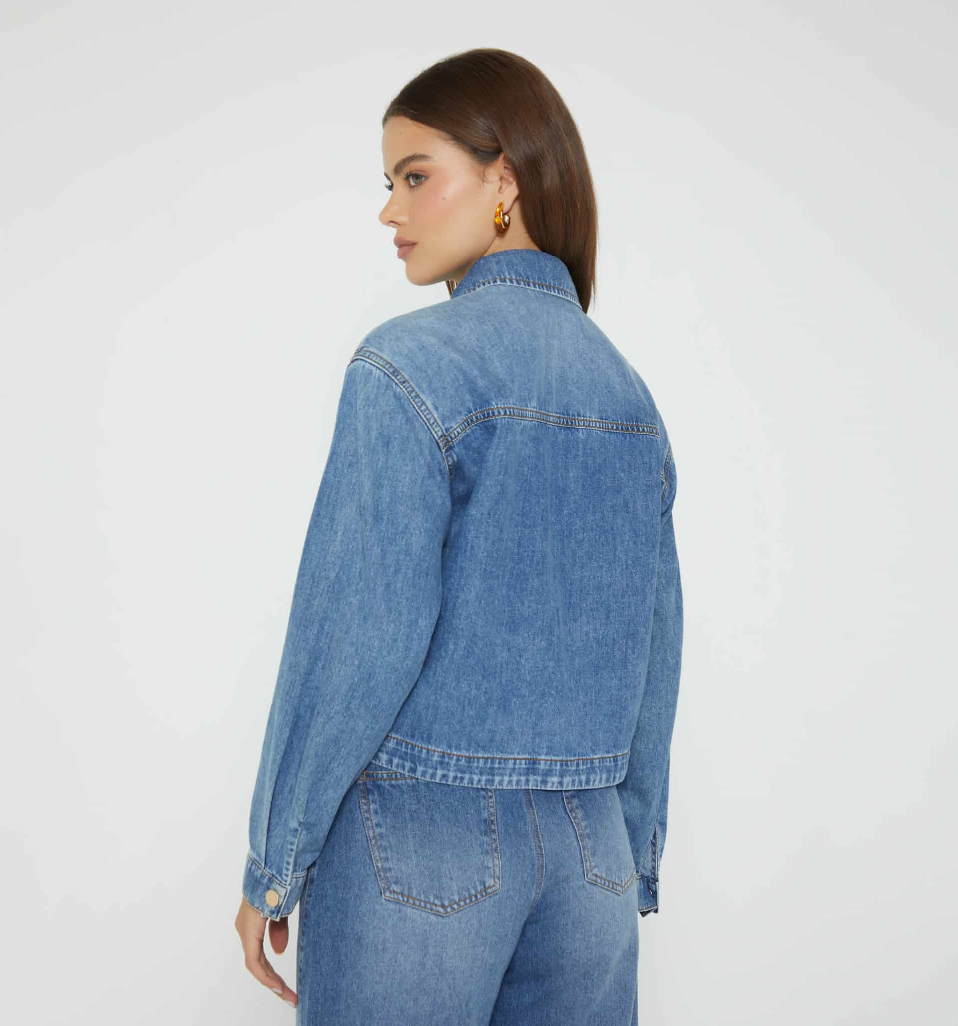 Blusa camisera corta bichos - miniatura 3