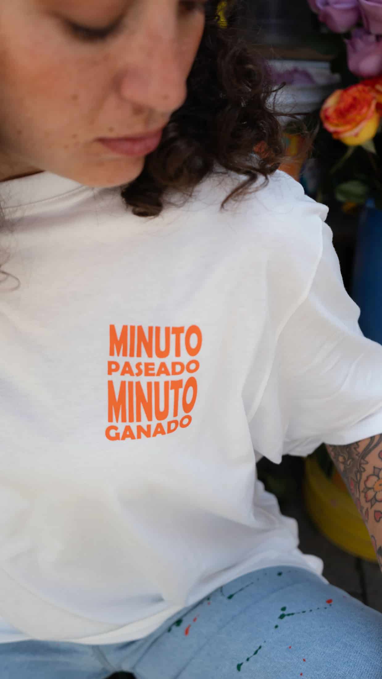 Camiseta Oversized Minuto Paseado - miniatura 1