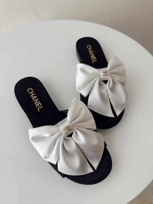 SANDALIA CHANEL MONO BLANCO - miniatura 3