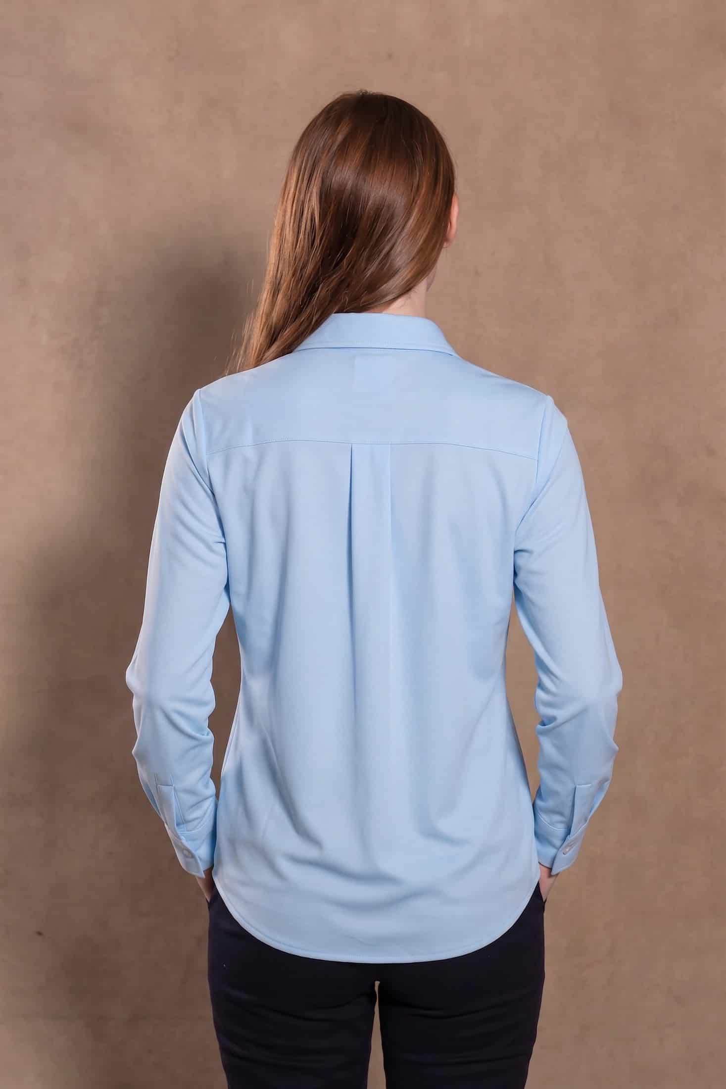 Camisa Perfromance Oxford De Mujer Azul Claro - miniatura 4