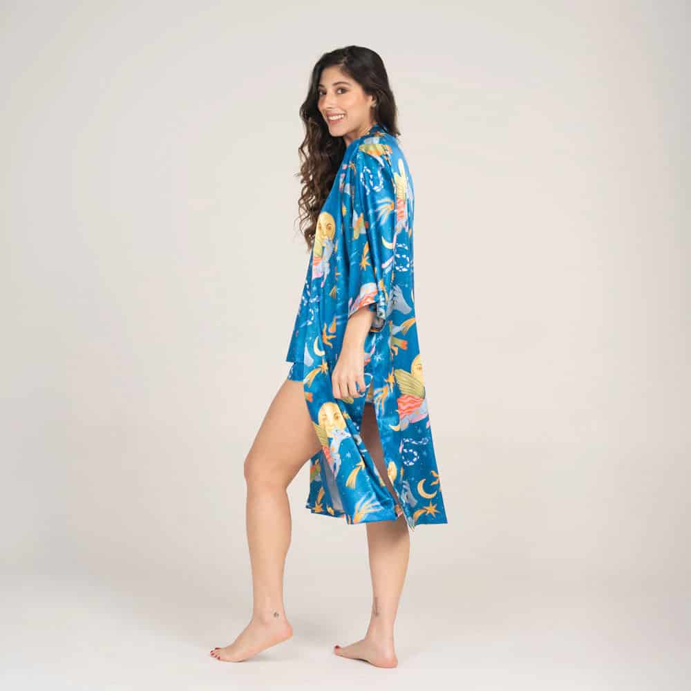 Kimono Manga 3/4 Satin con Estampado Alebrijes. - miniatura 2