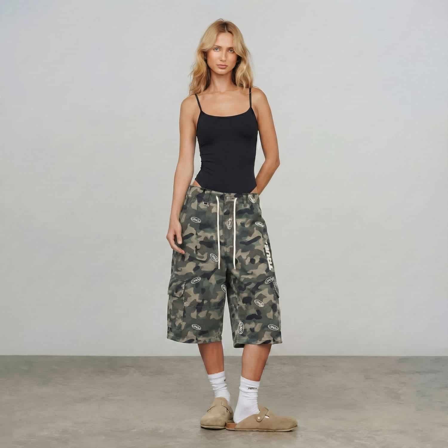 Intuition Camo Cargo Jorts - Green - miniatura 5