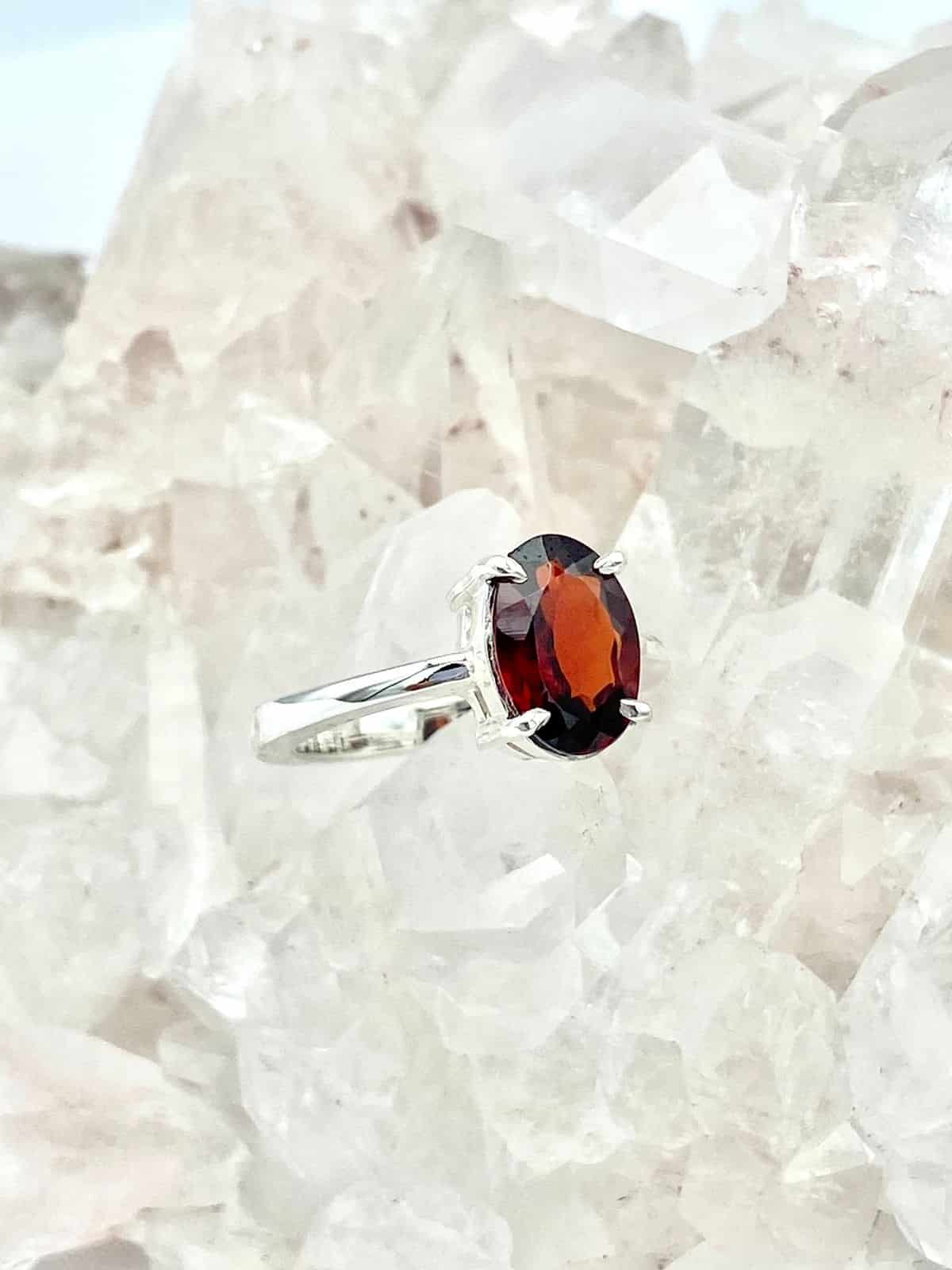 Anillo Granate ovalado - miniatura 1