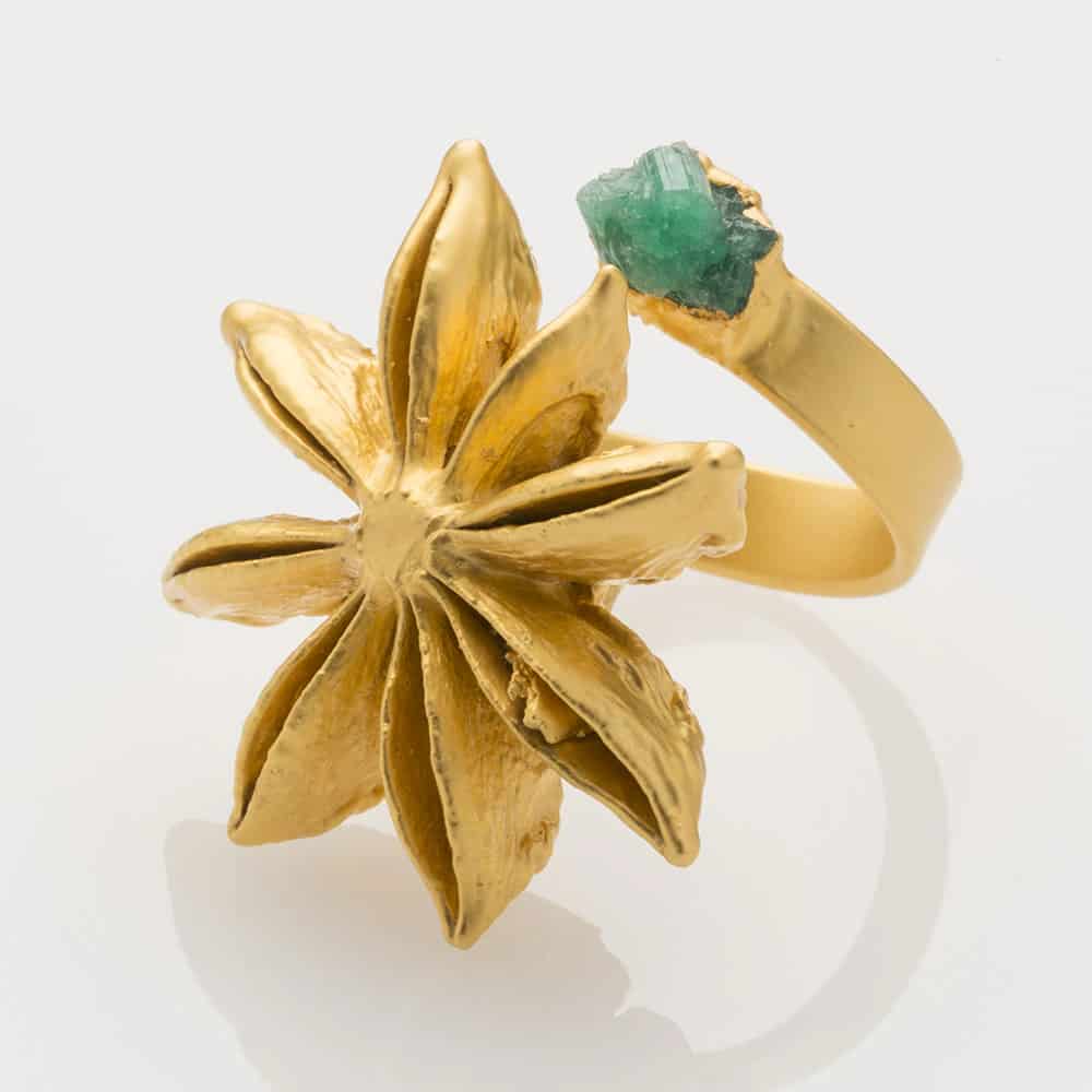 Star Anise and Rough Emerald Ring - miniatura 2