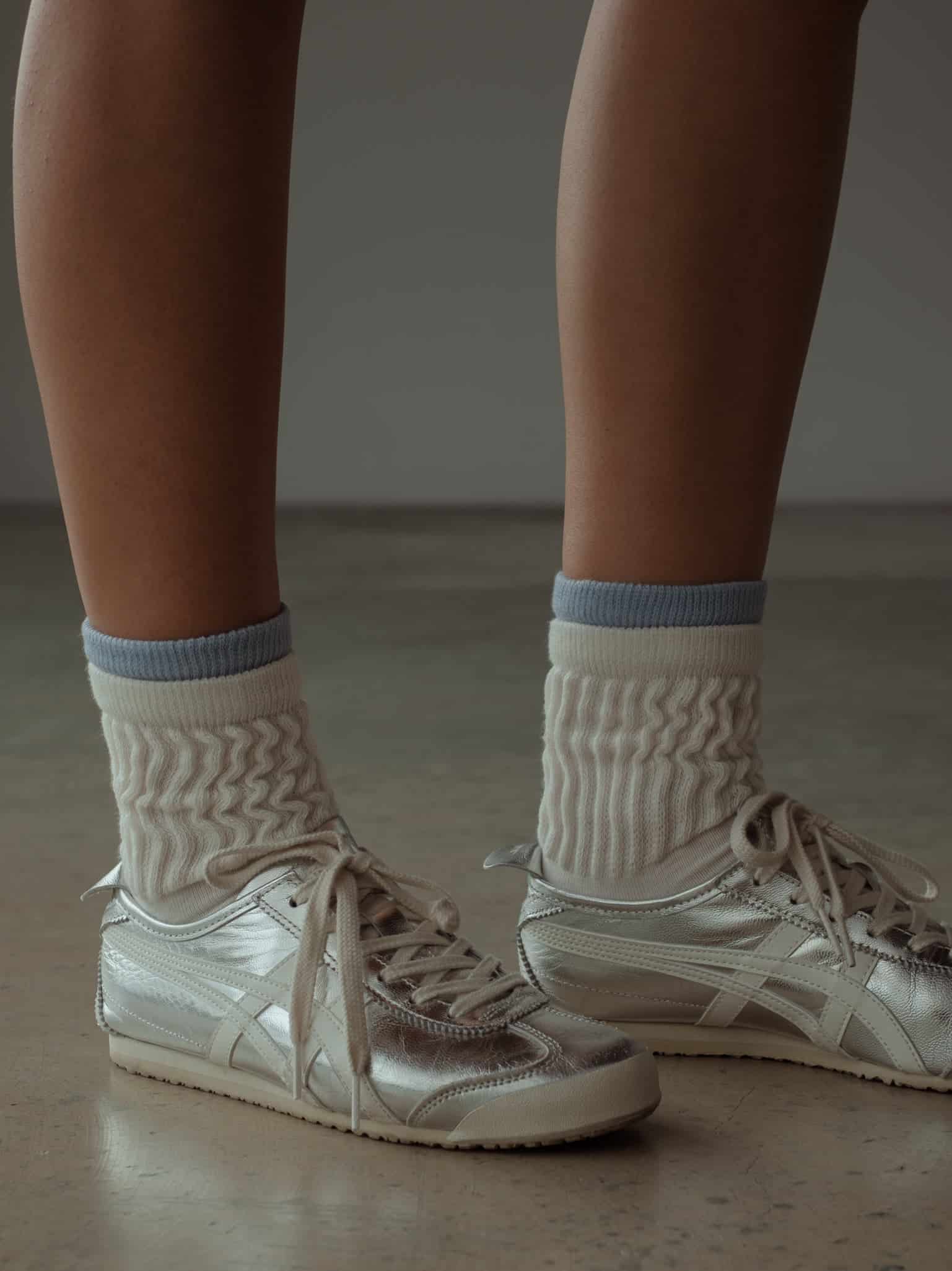 MIDI LAYERING SOCKS - SOFT WHITE & BABY BLUE - miniatura 3