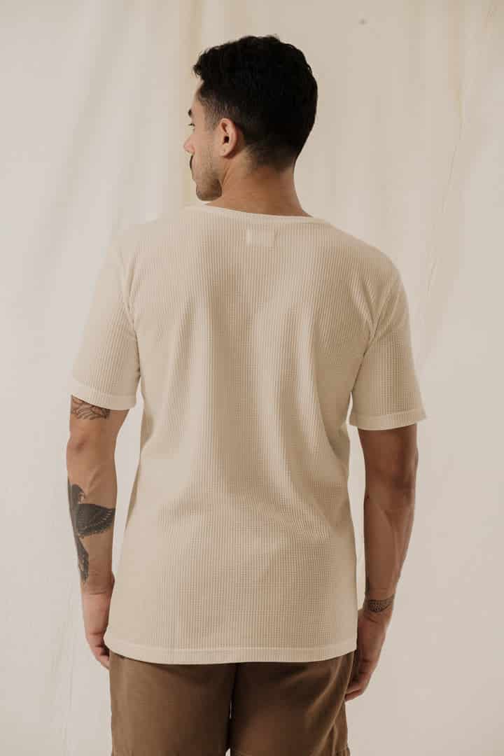 Camiseta texturizada beige - miniatura 6