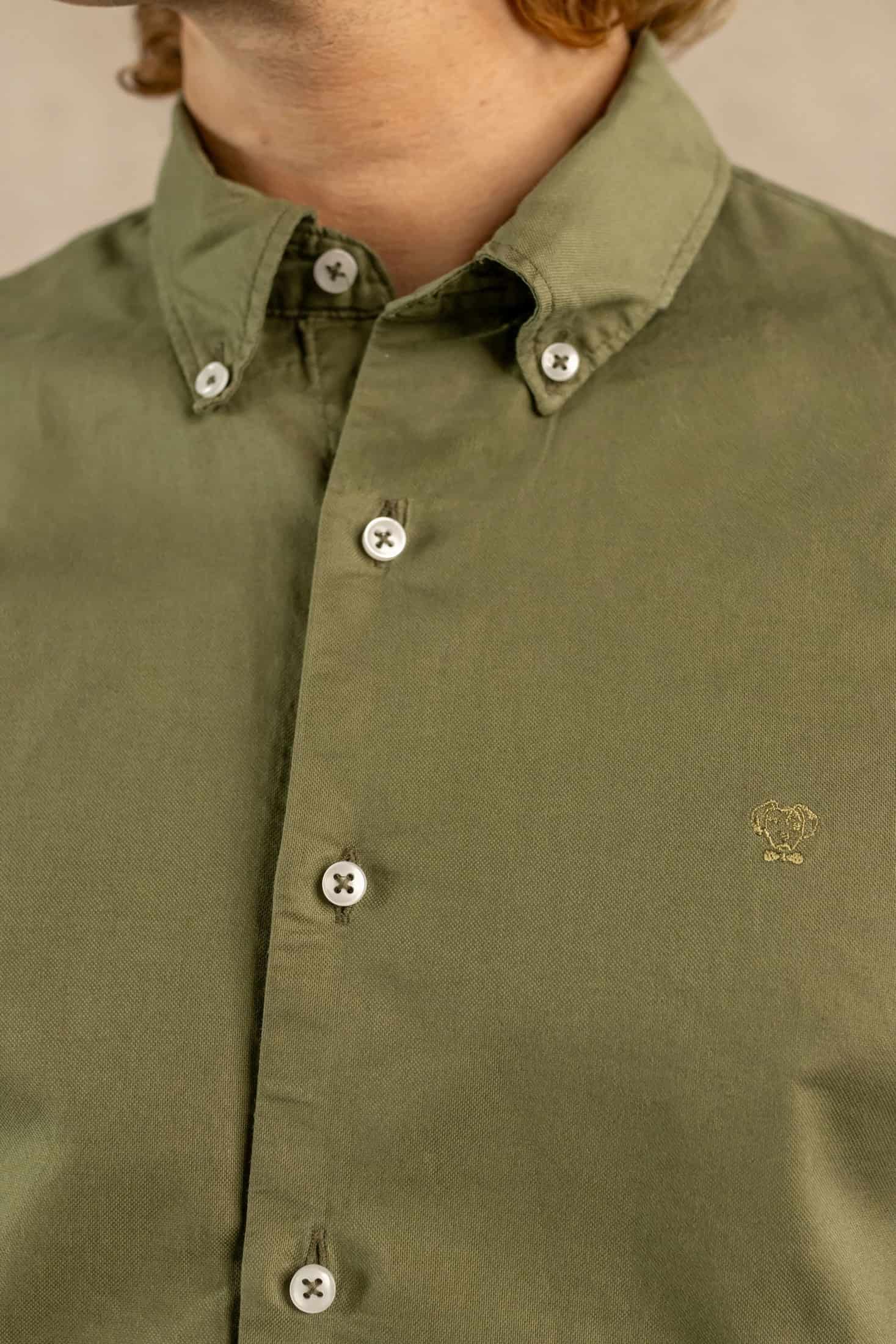 Camisa Antimanchas Oxford Verde Militar - Talla Regular - miniatura 3
