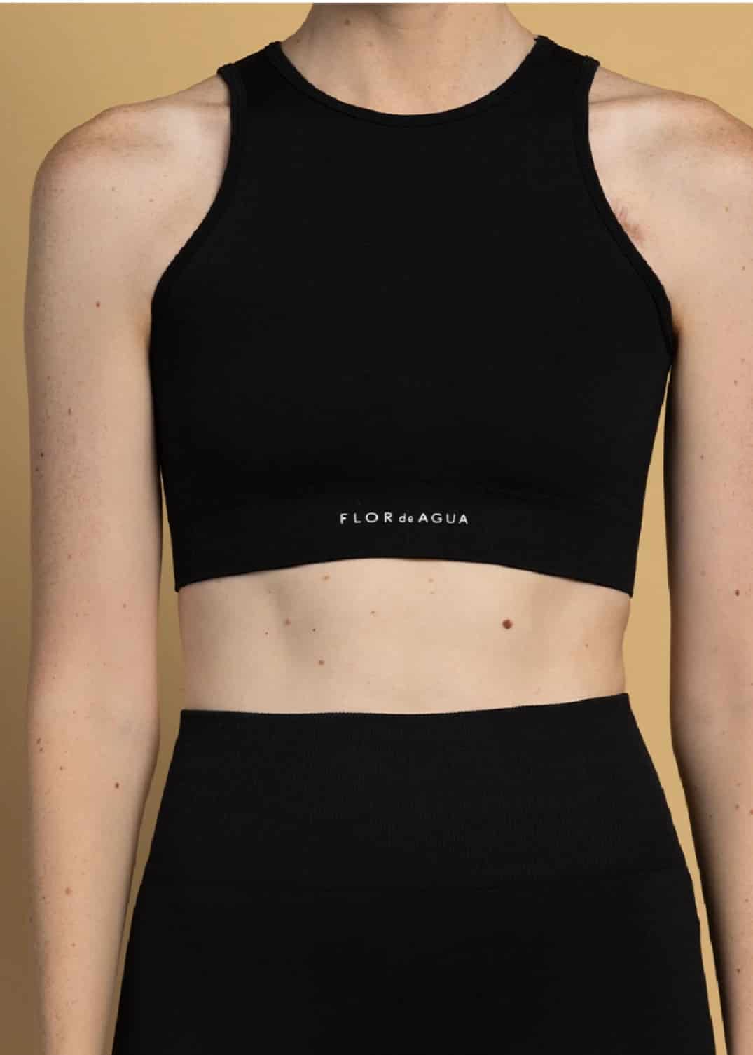 Set Croptop V Back Legging Liso Negro - miniatura 2
