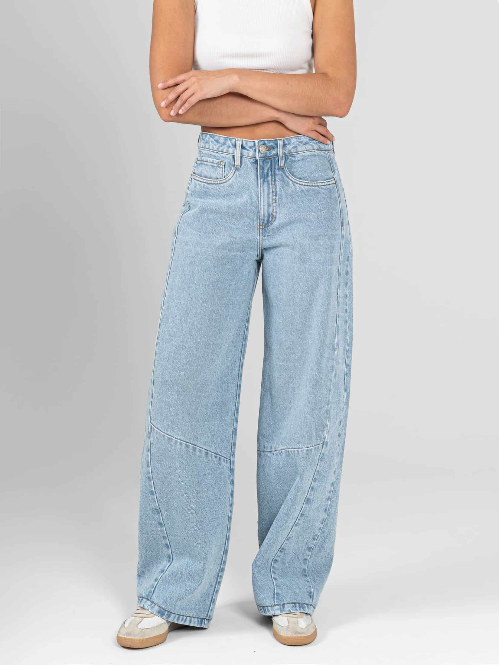 Ref: 066448 Jean wide leg, rígido, tiro alto, con cortes, tono azul claro - miniatura 3