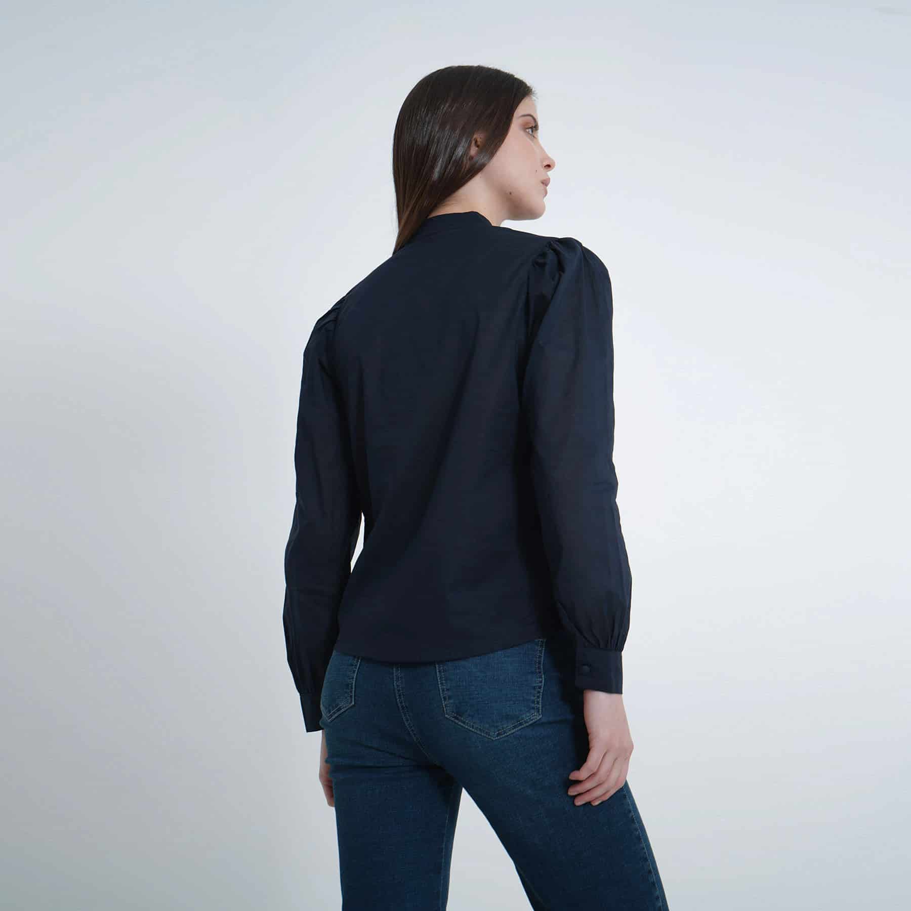 Blusa manga larga globo cuello nerú con botones - miniatura 3