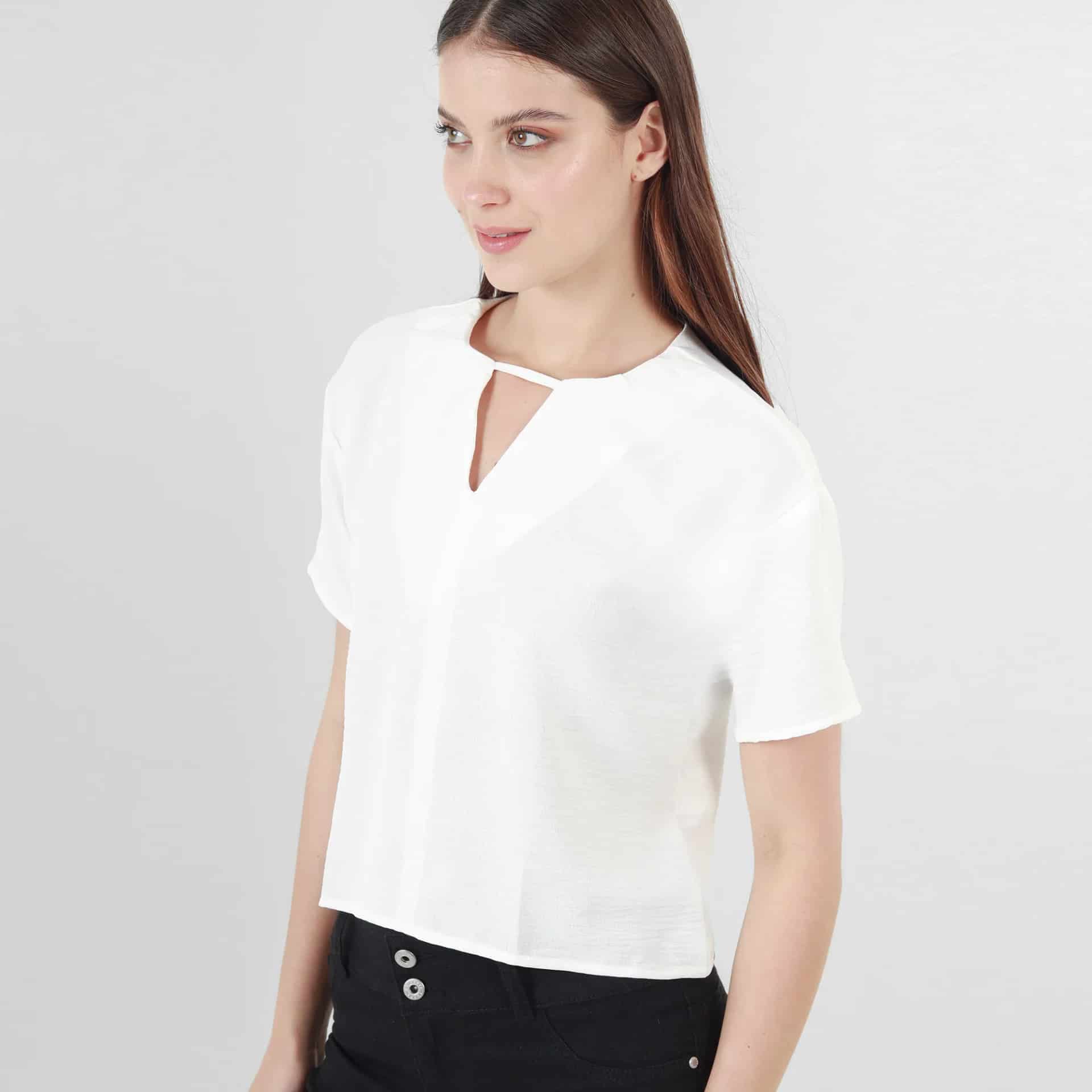 Blusa Cuello V Manga Corta - miniatura 2