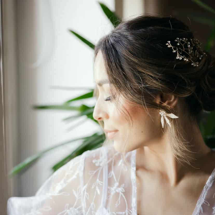 Ever After Petals & Pearls Studs - miniatura 2