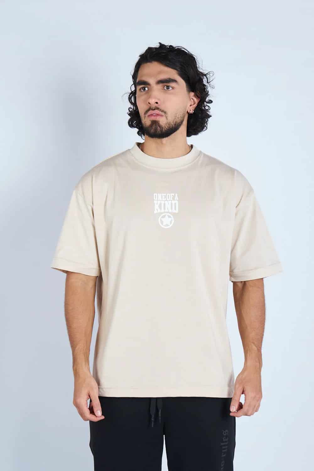 Camiseta oversize ONE OF A KIND - miniatura 3