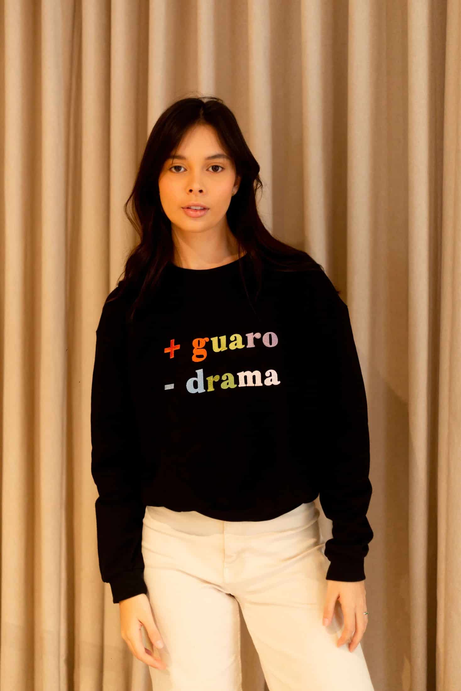 Más Guaro, Menos Drama Sweatshirt - miniatura 2